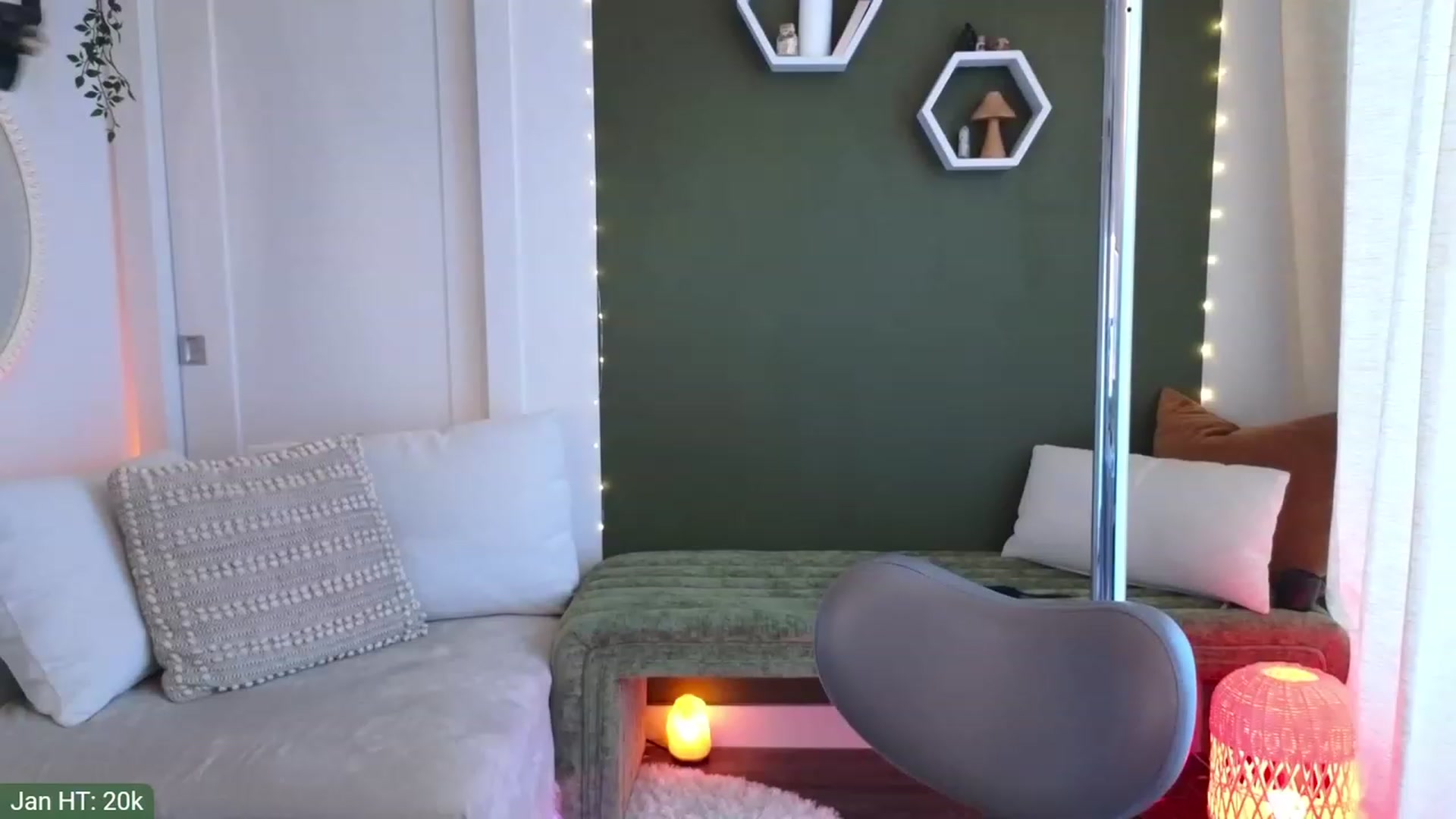 Gallery image thumbnail from JordynJaci's myfreecams stream on, 01/11/2024, 16:28 image 13 of 20