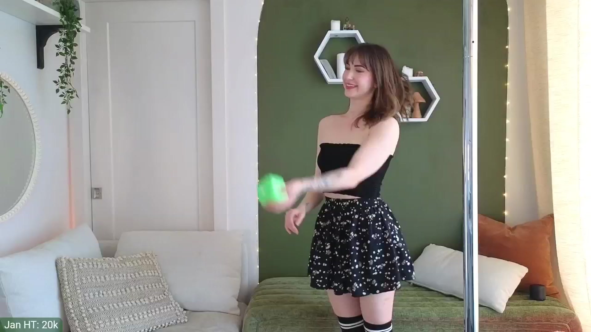 Gallery image thumbnail from JordynJaci's myfreecams stream on, 01/30/2024, 17:11 image 14 of 20