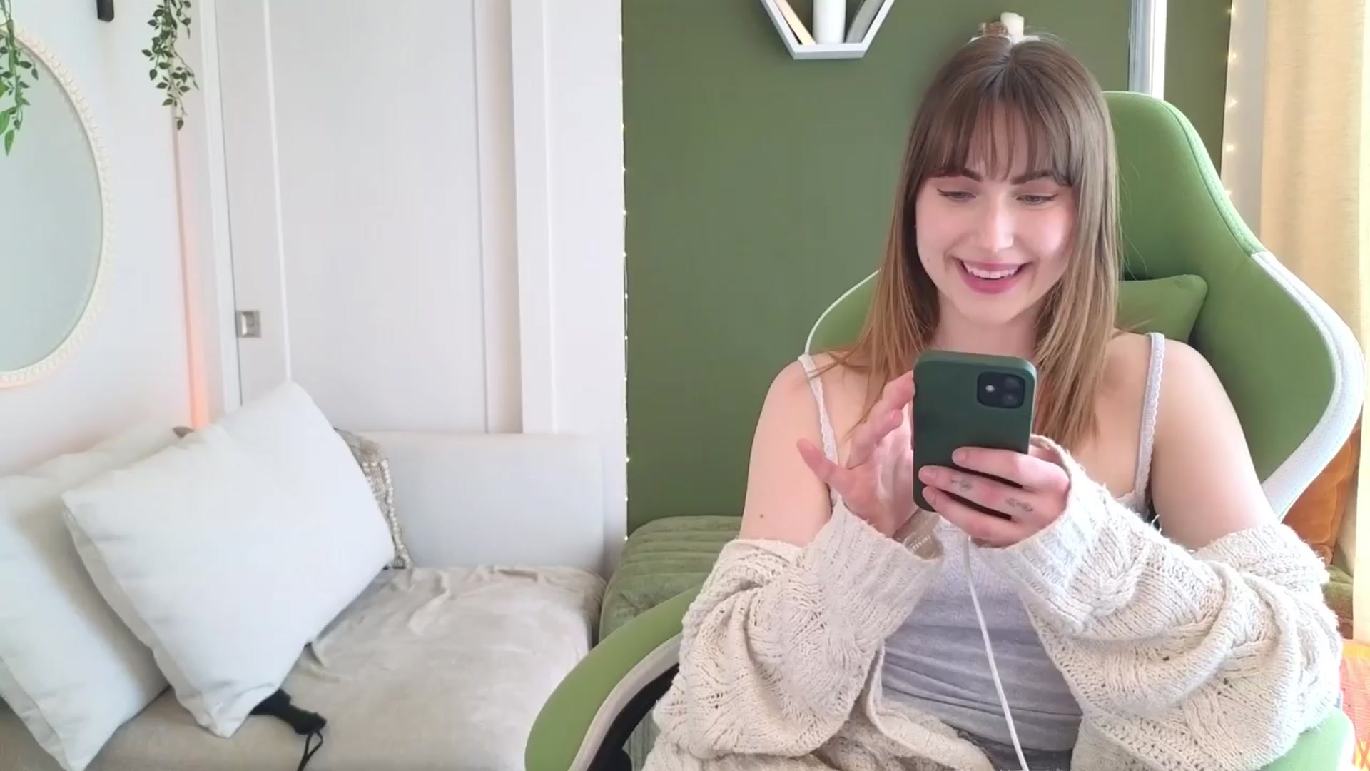 Gallery image thumbnail from JordynJaci's myfreecams stream on, 03/26/2024, 15:32 image 9 of 20
