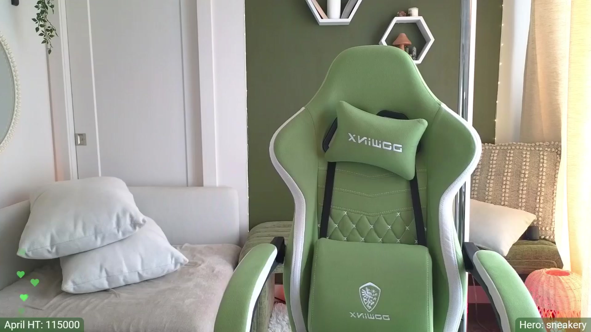 Gallery image thumbnail from JordynJaci's myfreecams stream on, 04/05/2024, 17:06 image 7 of 20