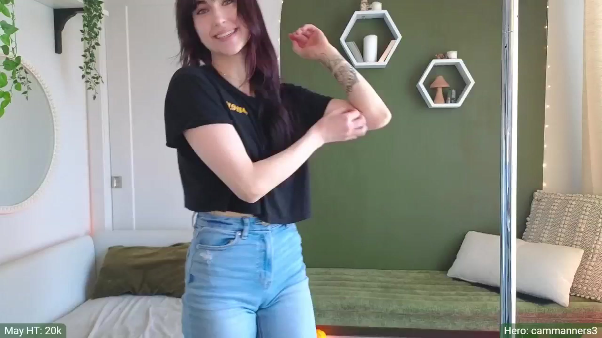 Gallery image thumbnail from JordynJaci's myfreecams stream on, 05/14/2024, 17:31 image 12 of 20