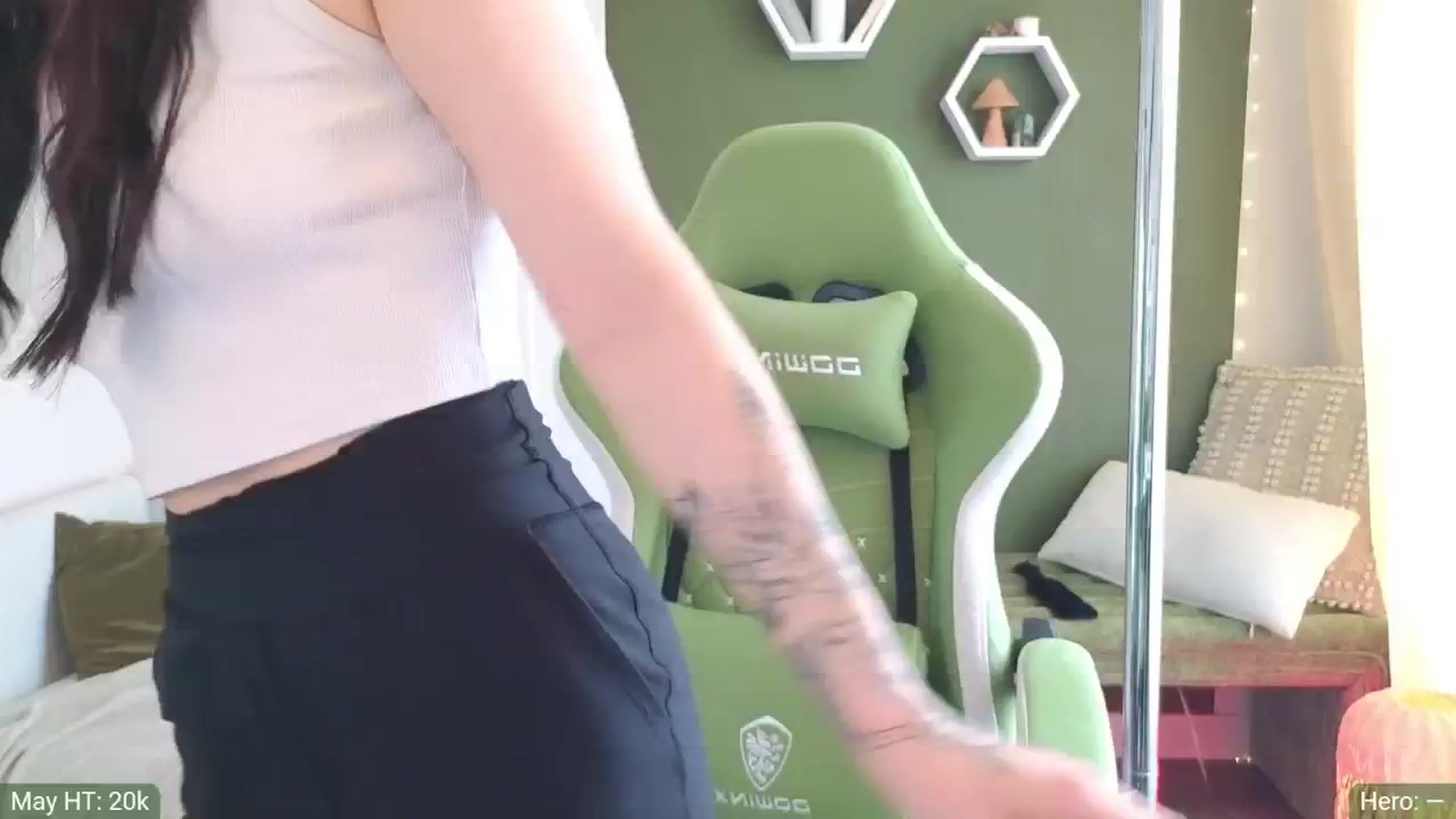 Gallery image thumbnail from JordynJaci's myfreecams stream on, 05/21/2024, 18:26 image 1 of 20