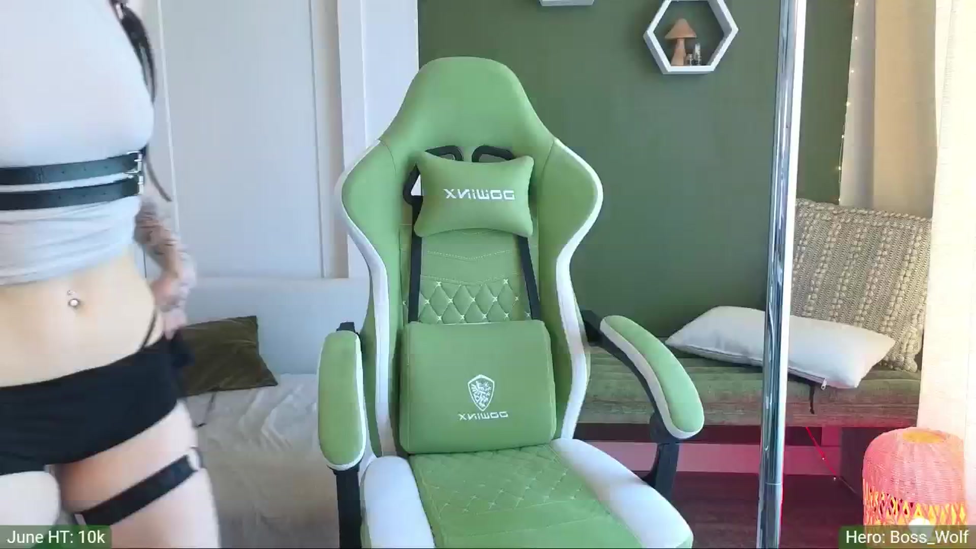 Gallery image thumbnail from JordynJaci's myfreecams stream on, 06/07/2024, 17:40 image 11 of 20