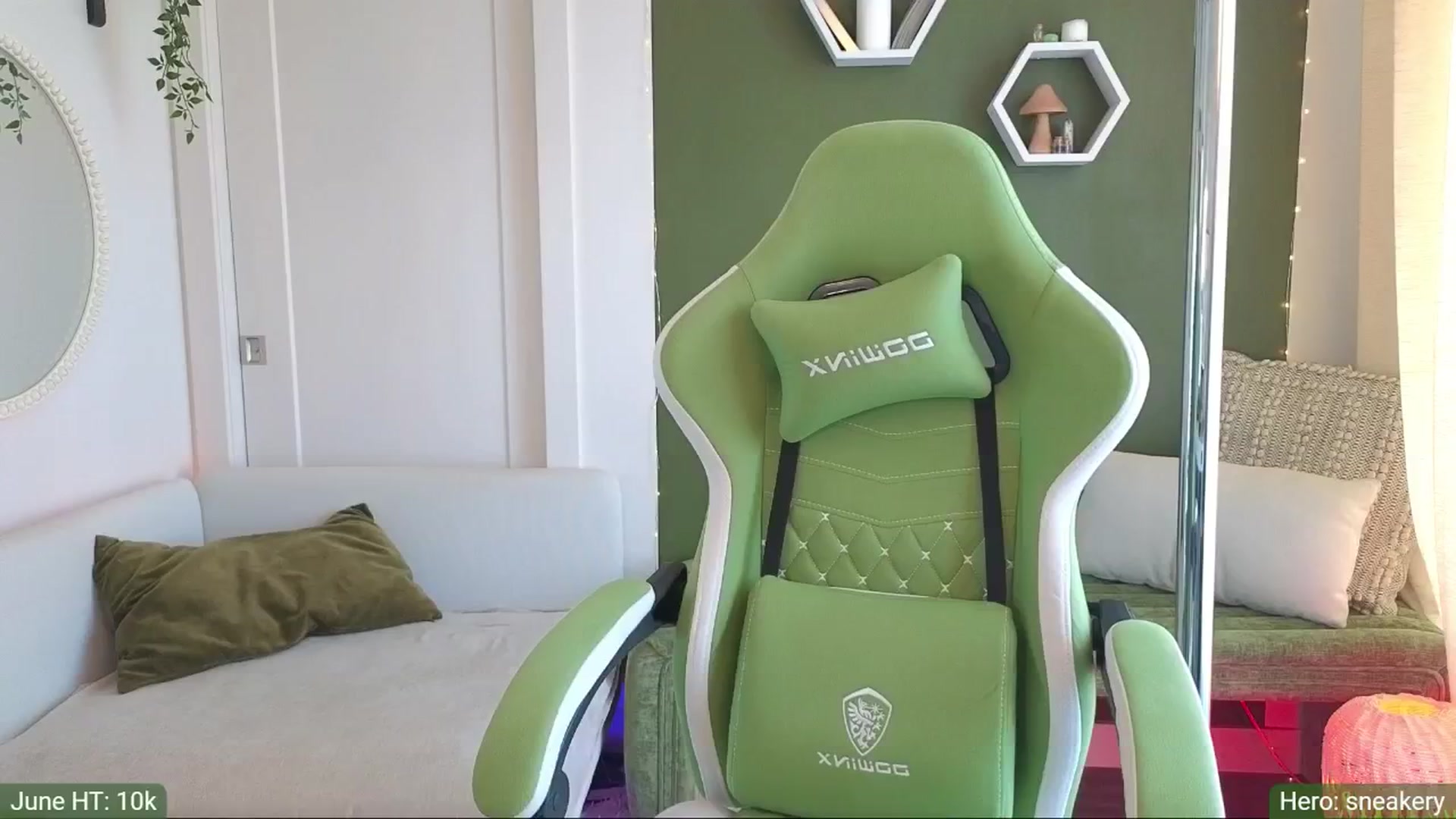 Gallery image thumbnail from JordynJaci's myfreecams stream on, 06/11/2024, 19:23 image 1 of 20