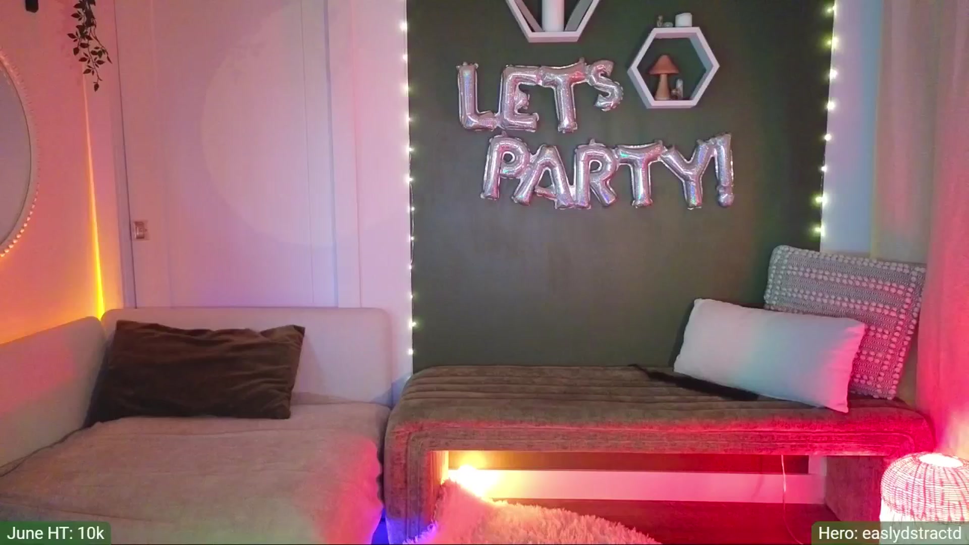 Gallery image thumbnail from JordynJaci's myfreecams stream on, 06/16/2024, 04:11 image 3 of 20