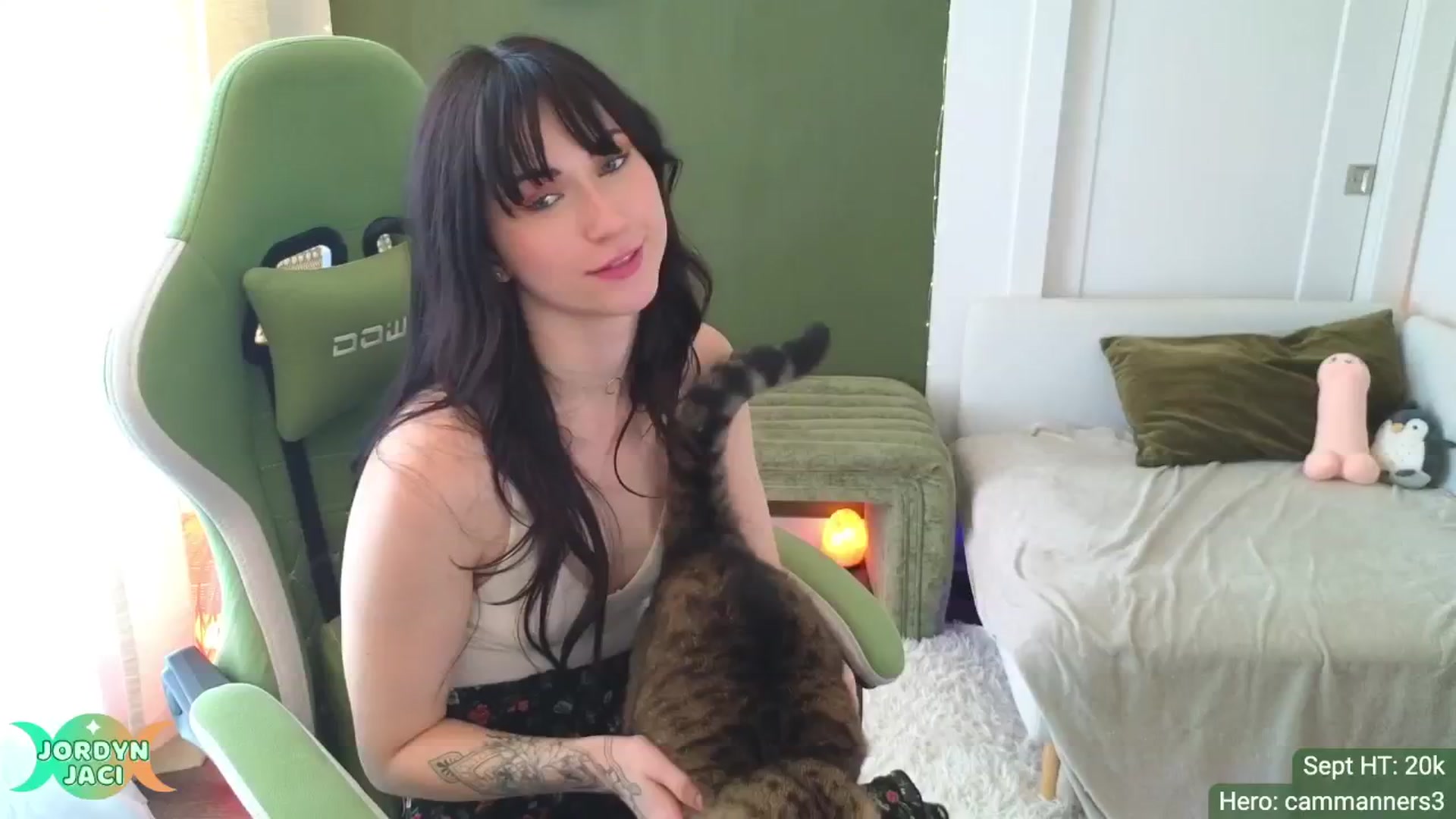 Gallery image thumbnail from JordynJaci's myfreecams stream on, 09/26/2024, 17:42 image 18 of 20