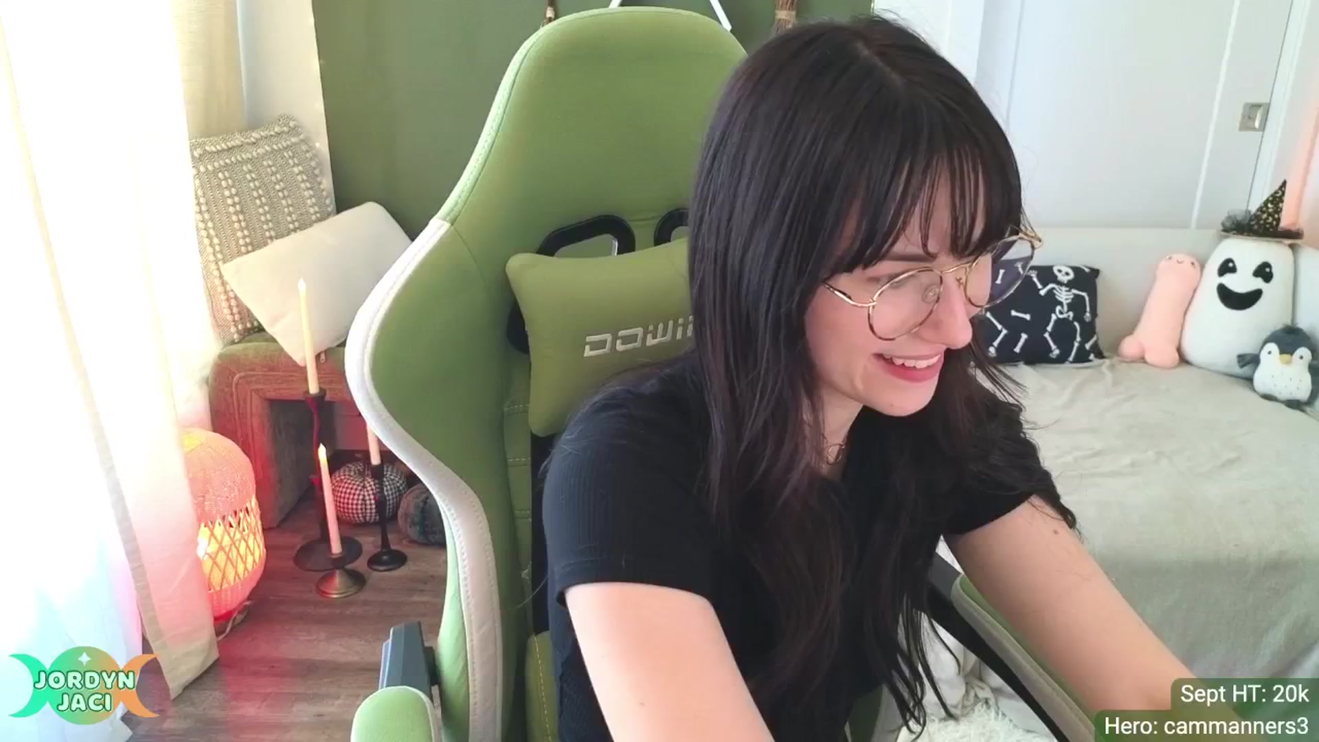 Gallery image thumbnail from JordynJaci's myfreecams stream on, 09/30/2024, 18:52 image 14 of 20