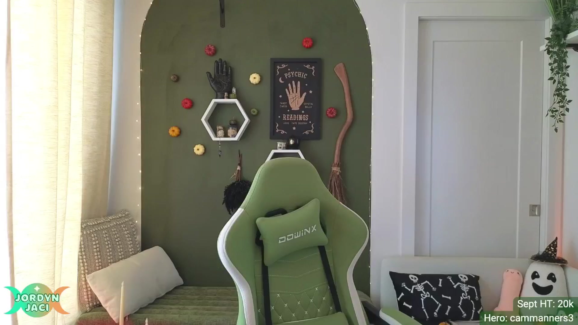 Gallery image thumbnail from JordynJaci's myfreecams stream on, 09/30/2024, 18:52 image 8 of 20
