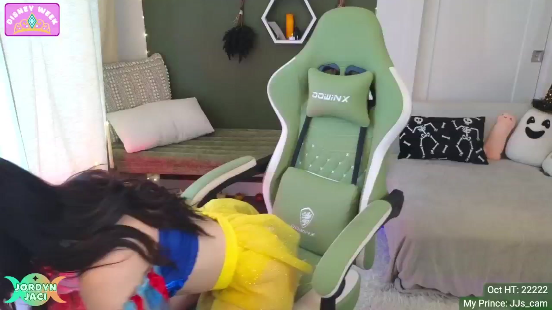 Gallery image thumbnail from JordynJaci's myfreecams stream on, 10/29/2024, 15:24 image 1 of 20