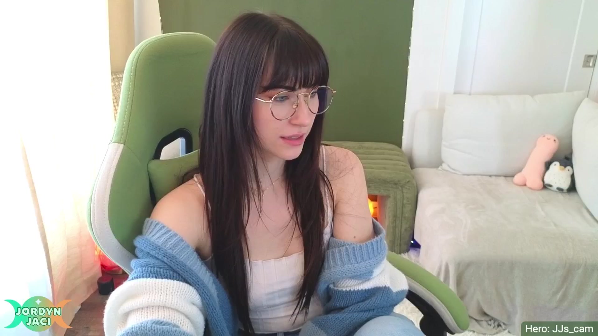 Gallery image thumbnail from JordynJaci's myfreecams stream on, 11/07/2024, 19:41 image 15 of 20