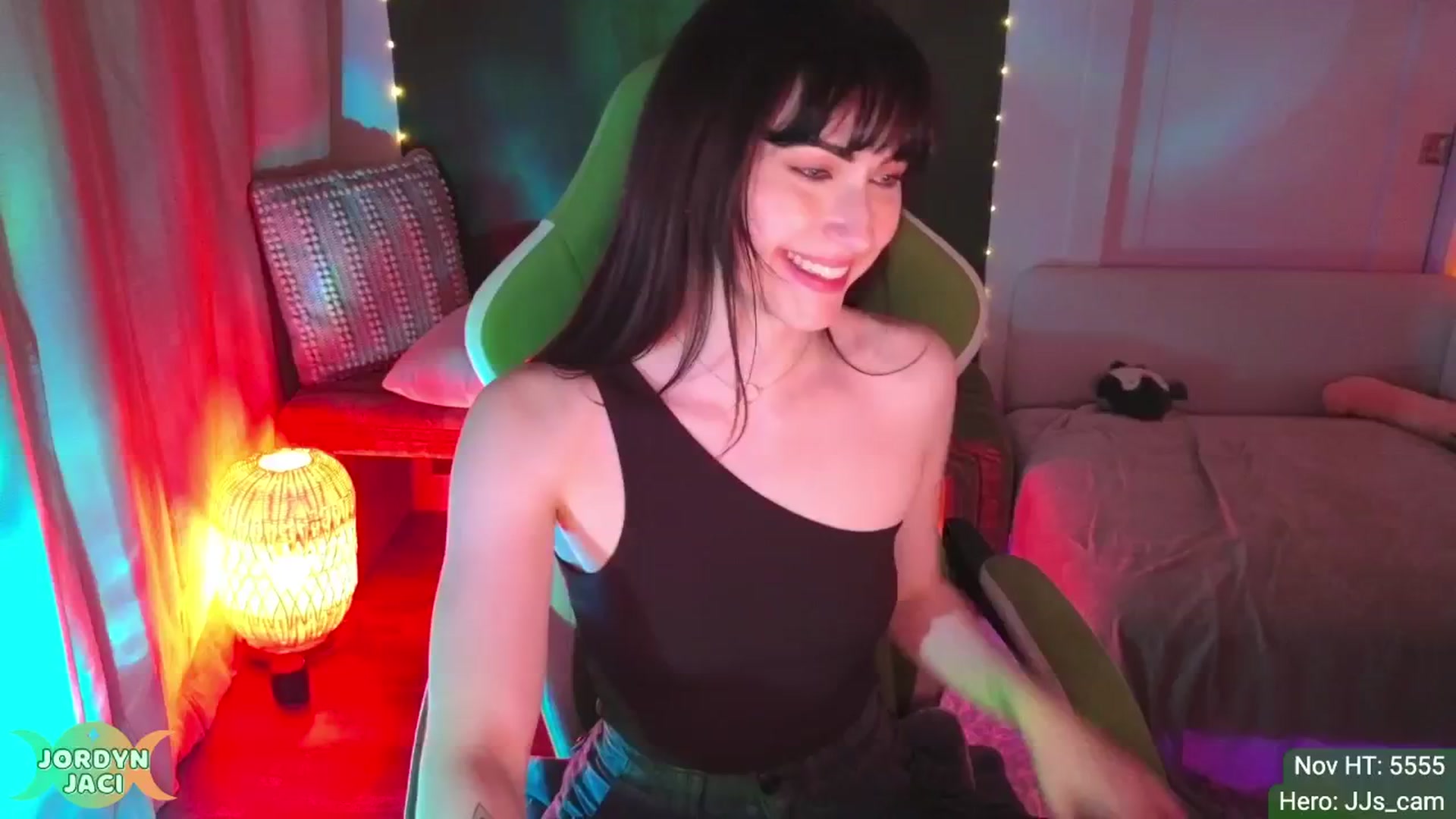 Gallery image thumbnail from JordynJaci's myfreecams stream on, 11/08/2024, 03:27 image 13 of 20