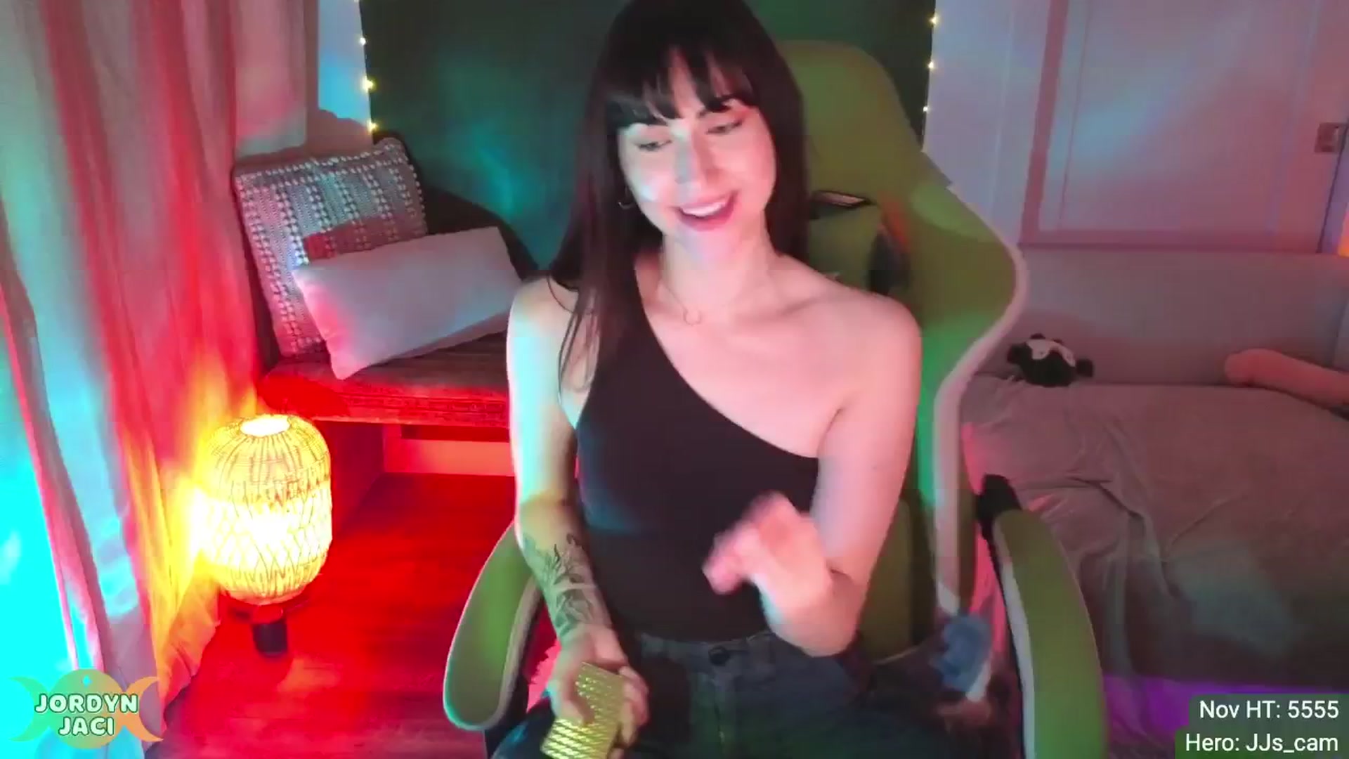 Gallery image thumbnail from JordynJaci's myfreecams stream on, 11/08/2024, 03:27 image 10 of 20