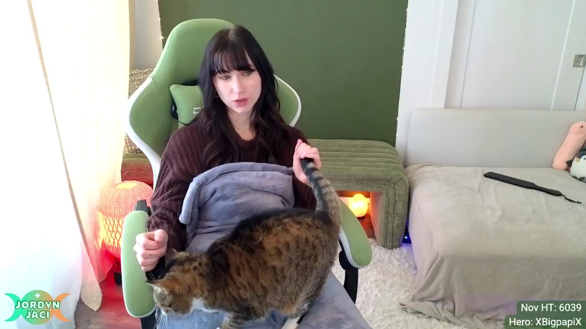 Gallery image thumbnail from JordynJaci's myfreecams stream on, 11/14/2024, 19:05 image 16 of 20