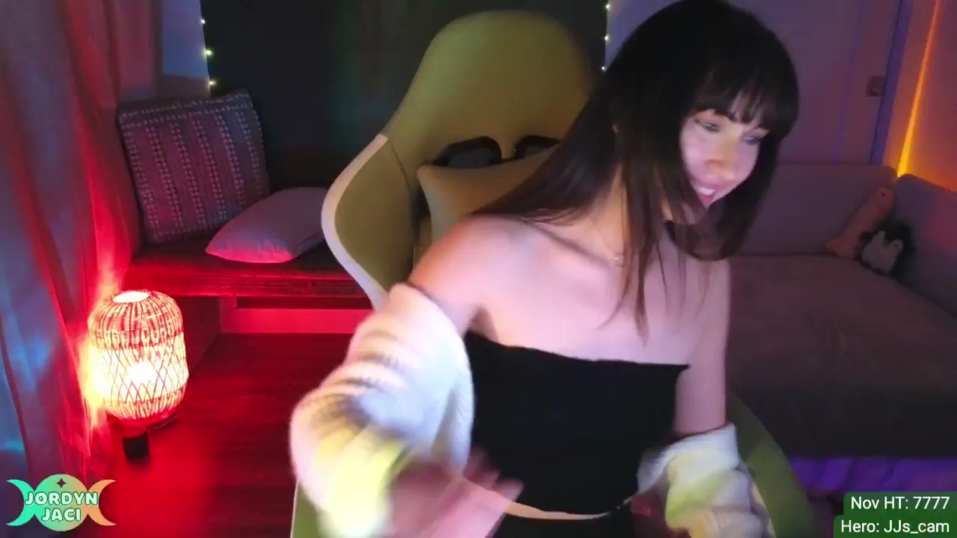 Gallery image thumbnail from JordynJaci's myfreecams stream on, 11/22/2024, 04:19 image 4 of 20