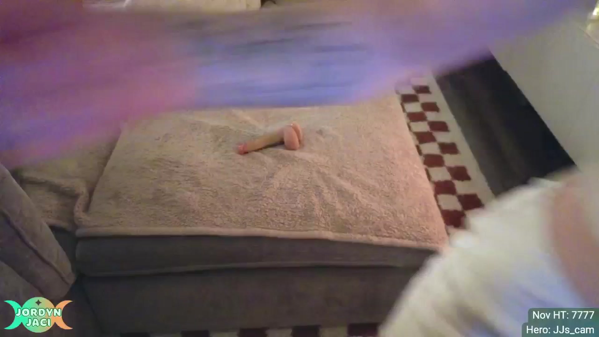 Gallery image thumbnail from JordynJaci's myfreecams stream on, 11/25/2024, 04:26 image 17 of 20