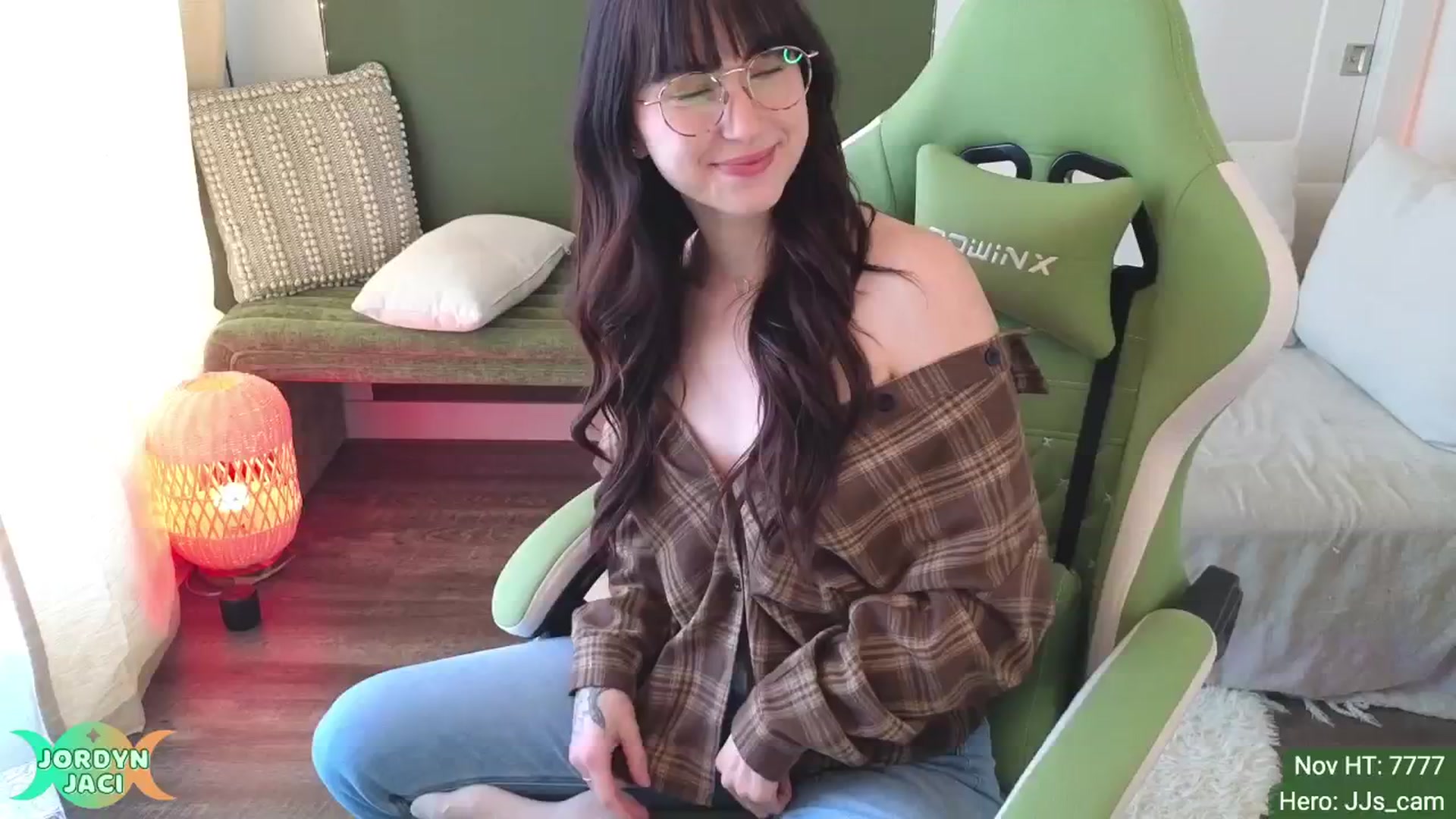 Gallery image thumbnail from JordynJaci's myfreecams stream on, 11/26/2024, 18:44 image 6 of 20