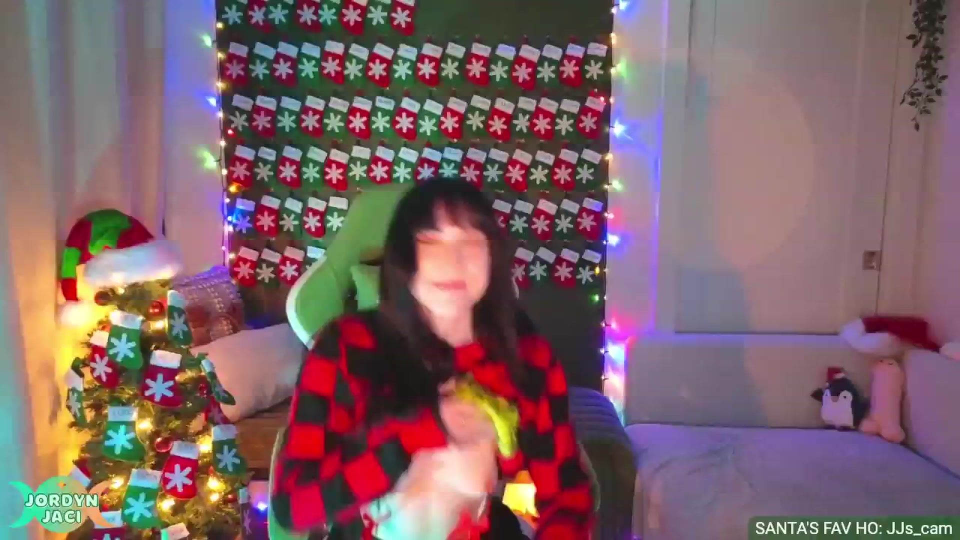Gallery image thumbnail from JordynJaci's myfreecams stream on, 12/02/2024, 03:19 image 1 of 20