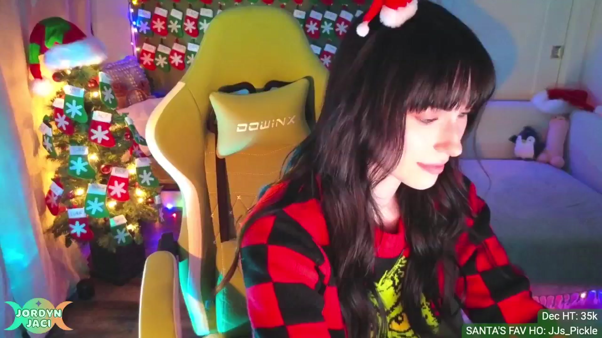 Gallery image thumbnail from JordynJaci's myfreecams stream on, 12/02/2024, 03:19 image 3 of 20