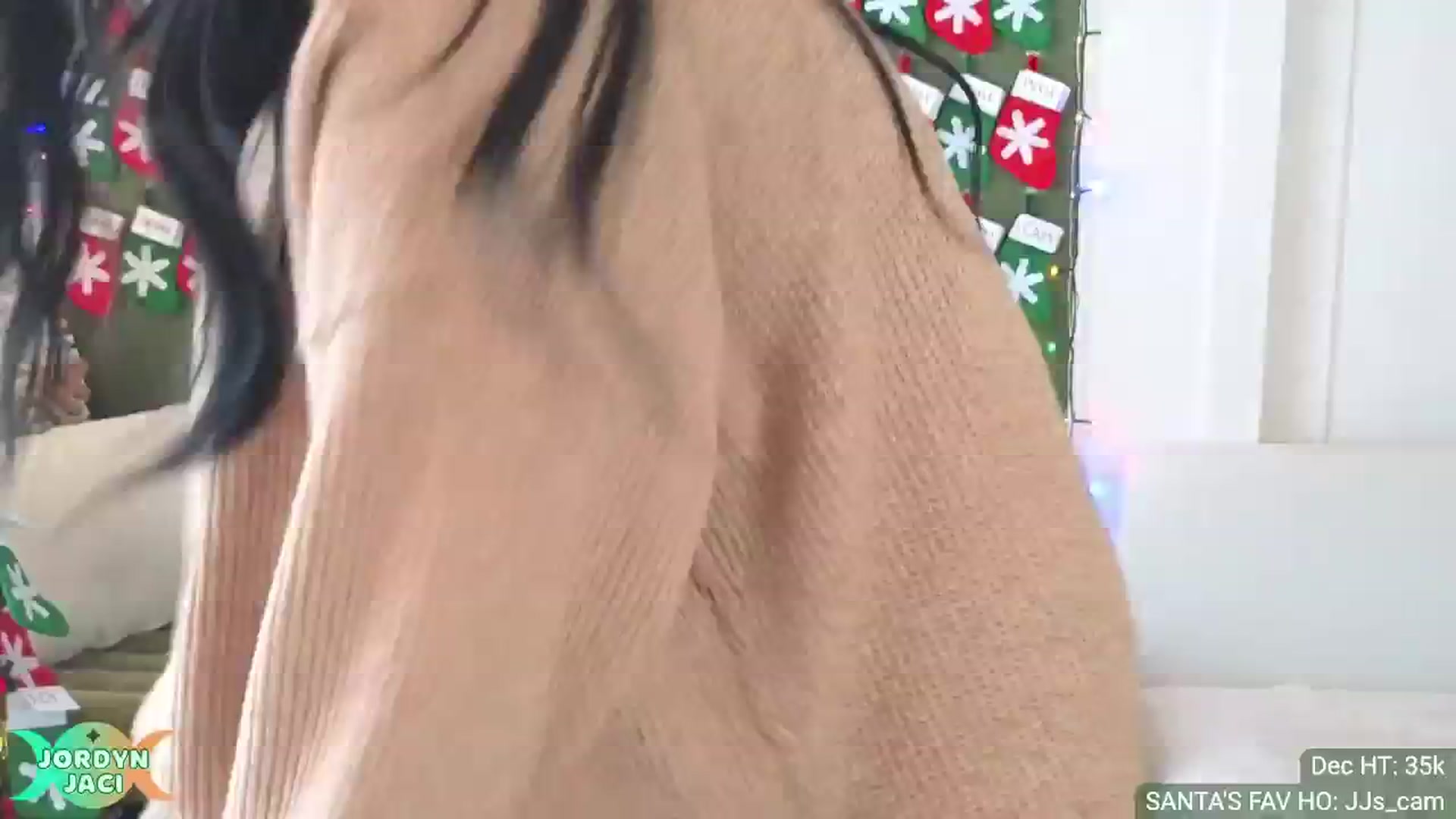 Gallery image thumbnail from JordynJaci's myfreecams stream on, 12/03/2024, 17:40 image 6 of 20