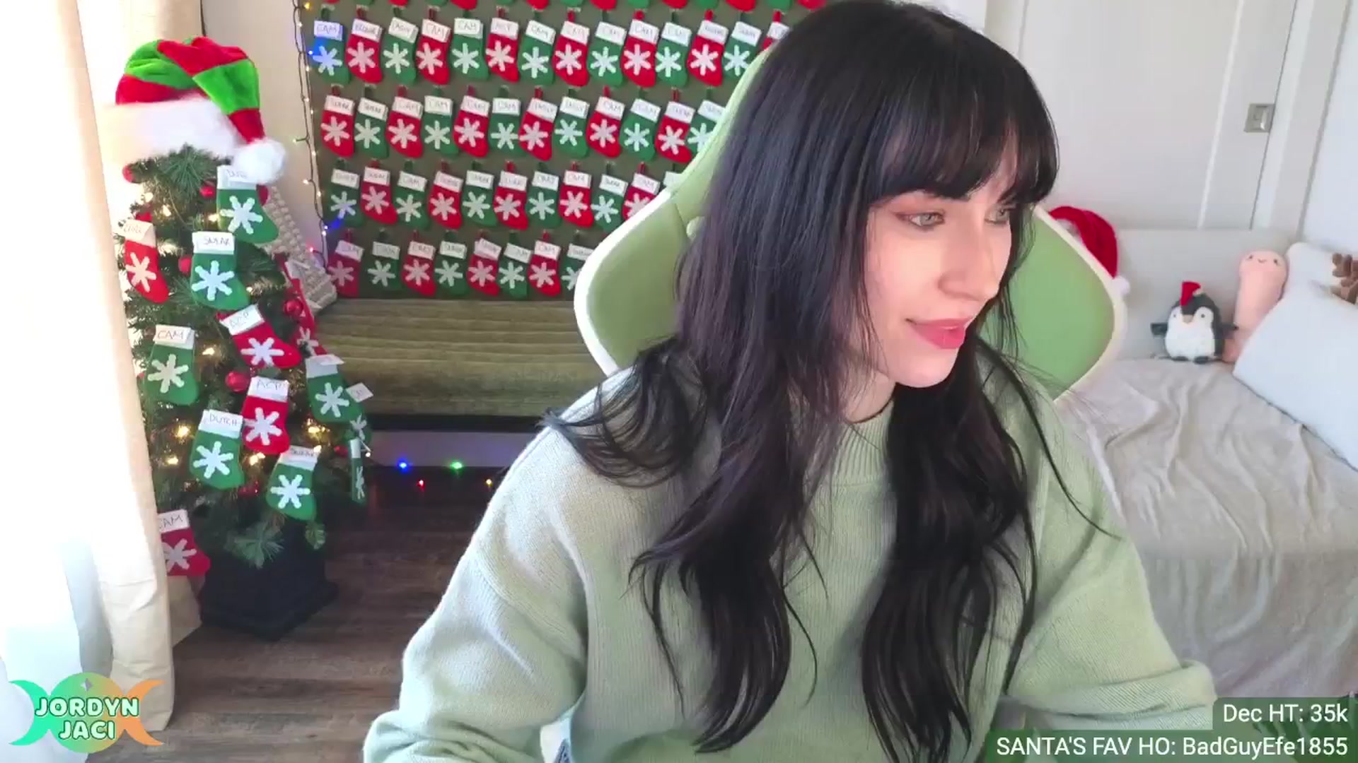 Gallery image thumbnail from JordynJaci's myfreecams stream on, 12/12/2024, 18:03 image 10 of 20