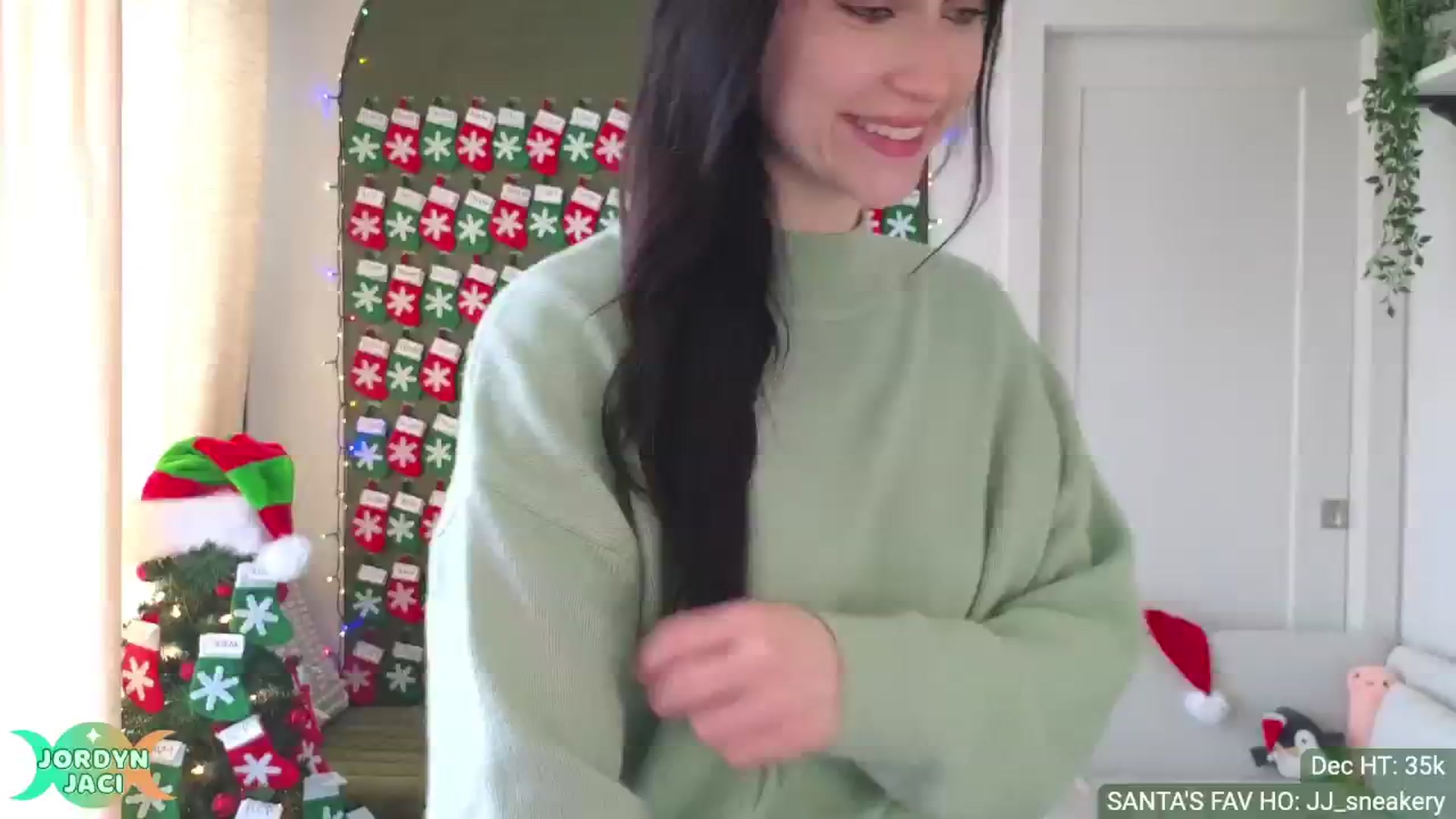 Gallery image thumbnail from JordynJaci's myfreecams stream on, 12/12/2024, 18:03 image 20 of 20