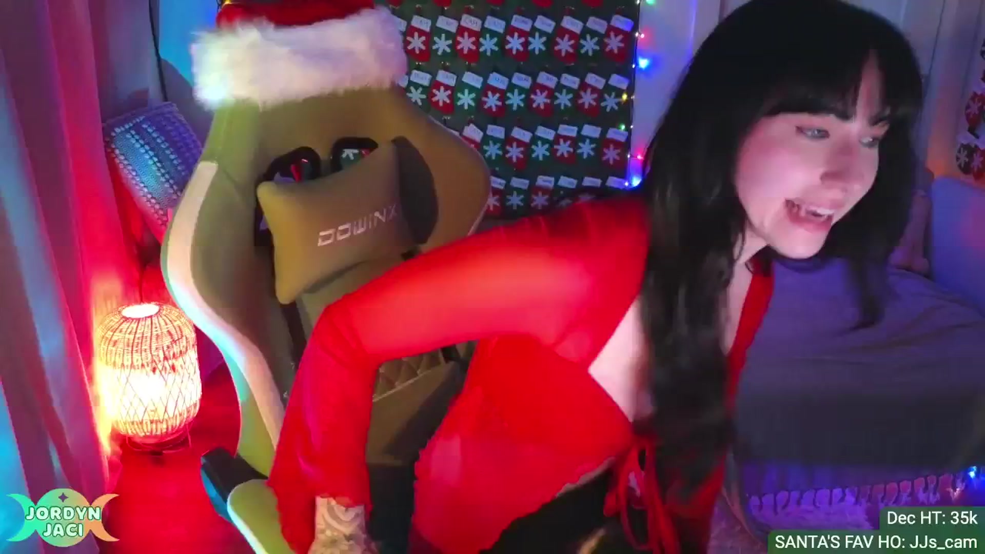 Gallery image thumbnail from JordynJaci's myfreecams stream on, 12/23/2024, 01:59 image 16 of 20