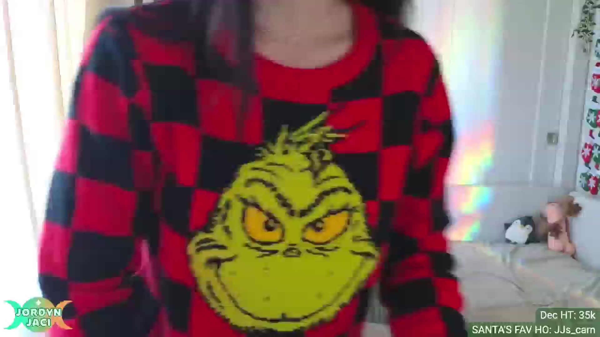 Gallery image thumbnail from JordynJaci's myfreecams stream on, 12/23/2024, 19:08 image 17 of 20