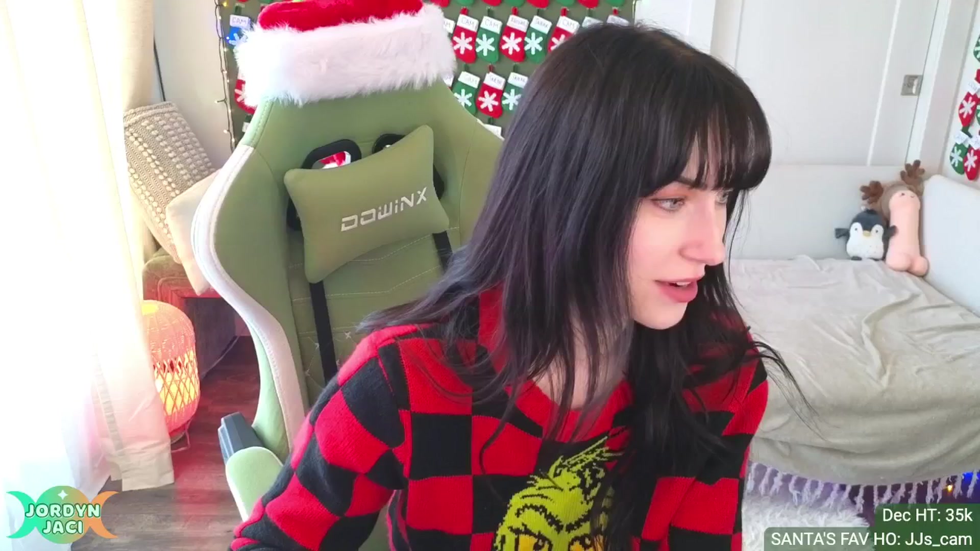 Gallery image thumbnail from JordynJaci's myfreecams stream on, 12/23/2024, 19:08 image 2 of 20