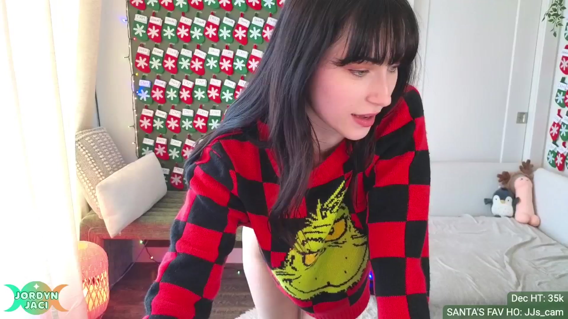Gallery image thumbnail from JordynJaci's myfreecams stream on, 12/23/2024, 19:08 image 4 of 20