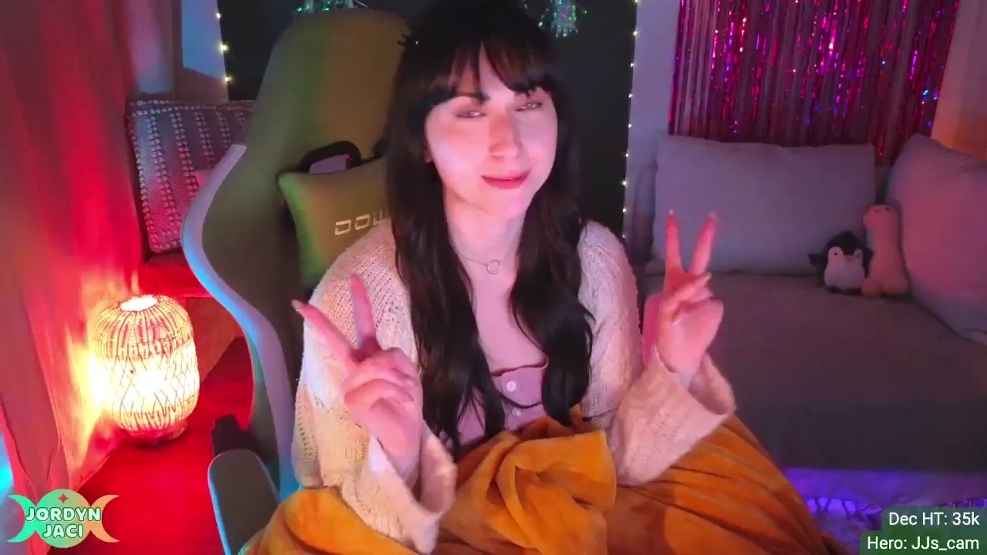 Gallery image thumbnail from JordynJaci's myfreecams stream on, 01/01/2025, 05:14 image 1 of 20