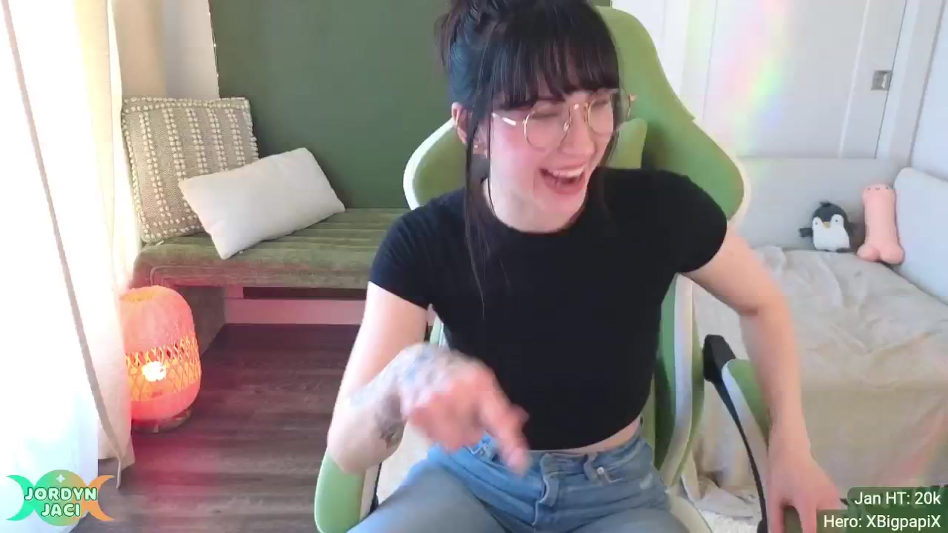 Gallery image thumbnail from JordynJaci's myfreecams stream on, 01/09/2025, 20:01 image 14 of 20