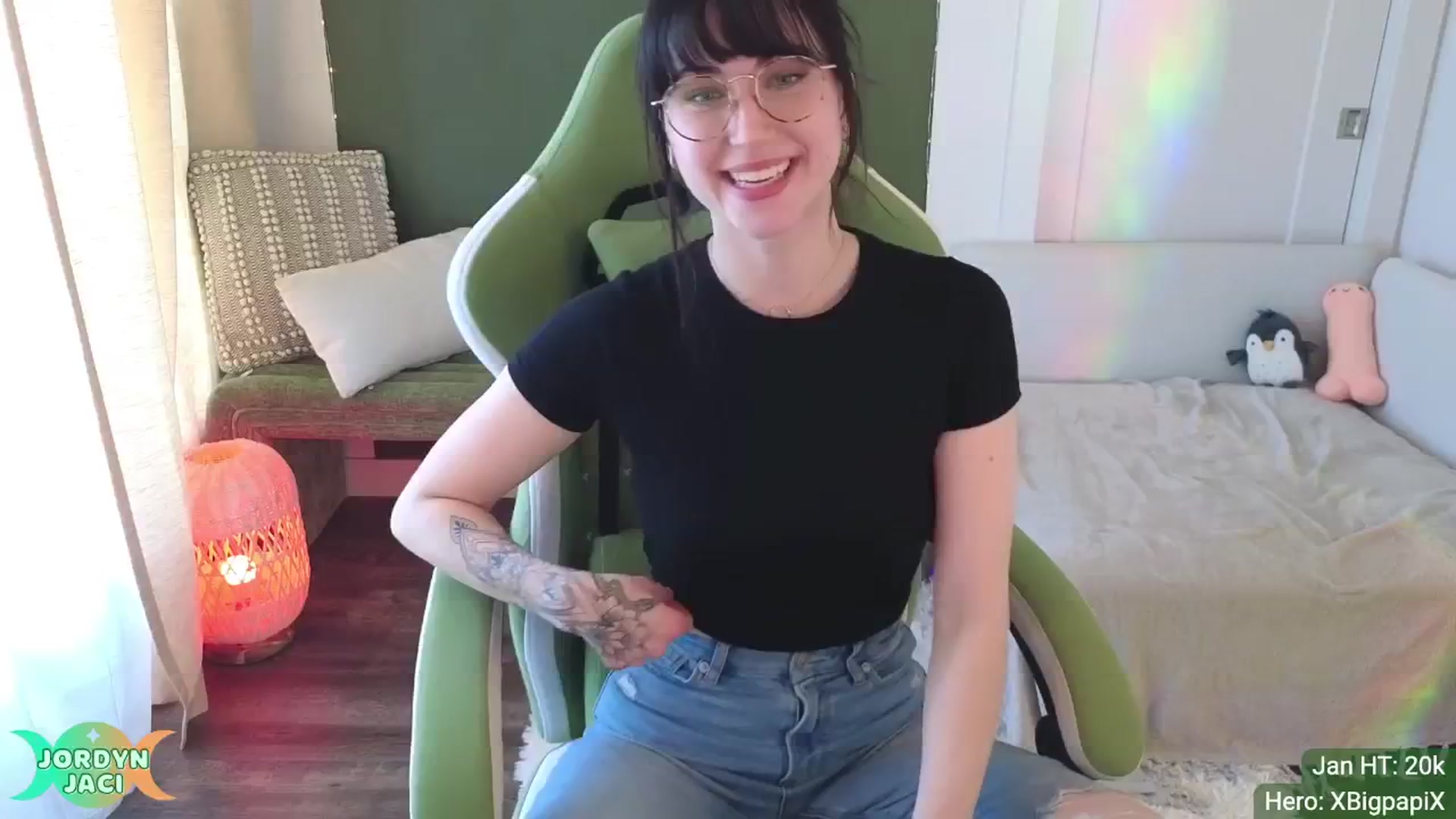 Gallery image thumbnail from JordynJaci's myfreecams stream on, 01/09/2025, 20:01 image 13 of 20