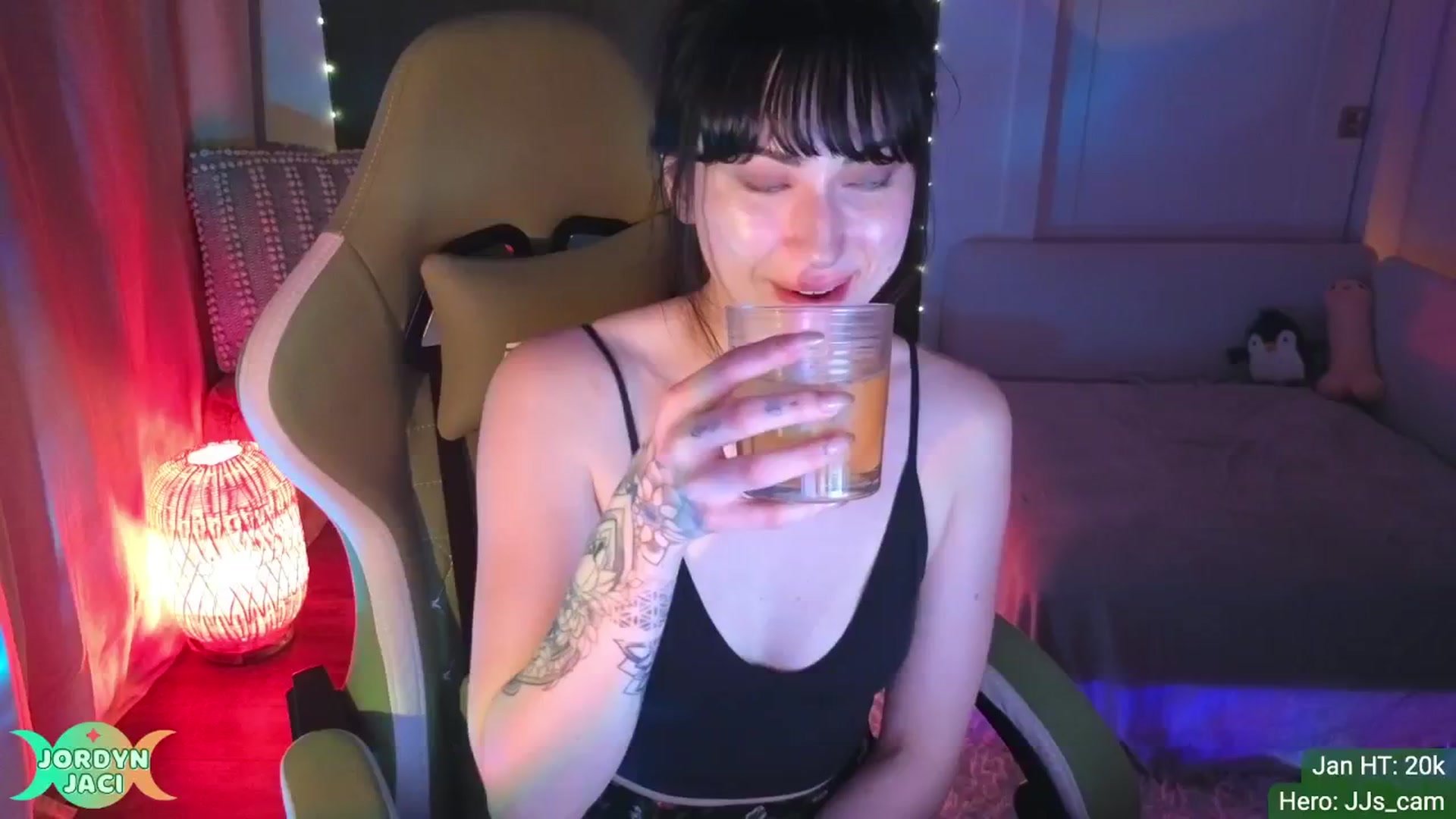 Gallery image thumbnail from JordynJaci's myfreecams stream on, 01/10/2025, 04:14 image 17 of 20