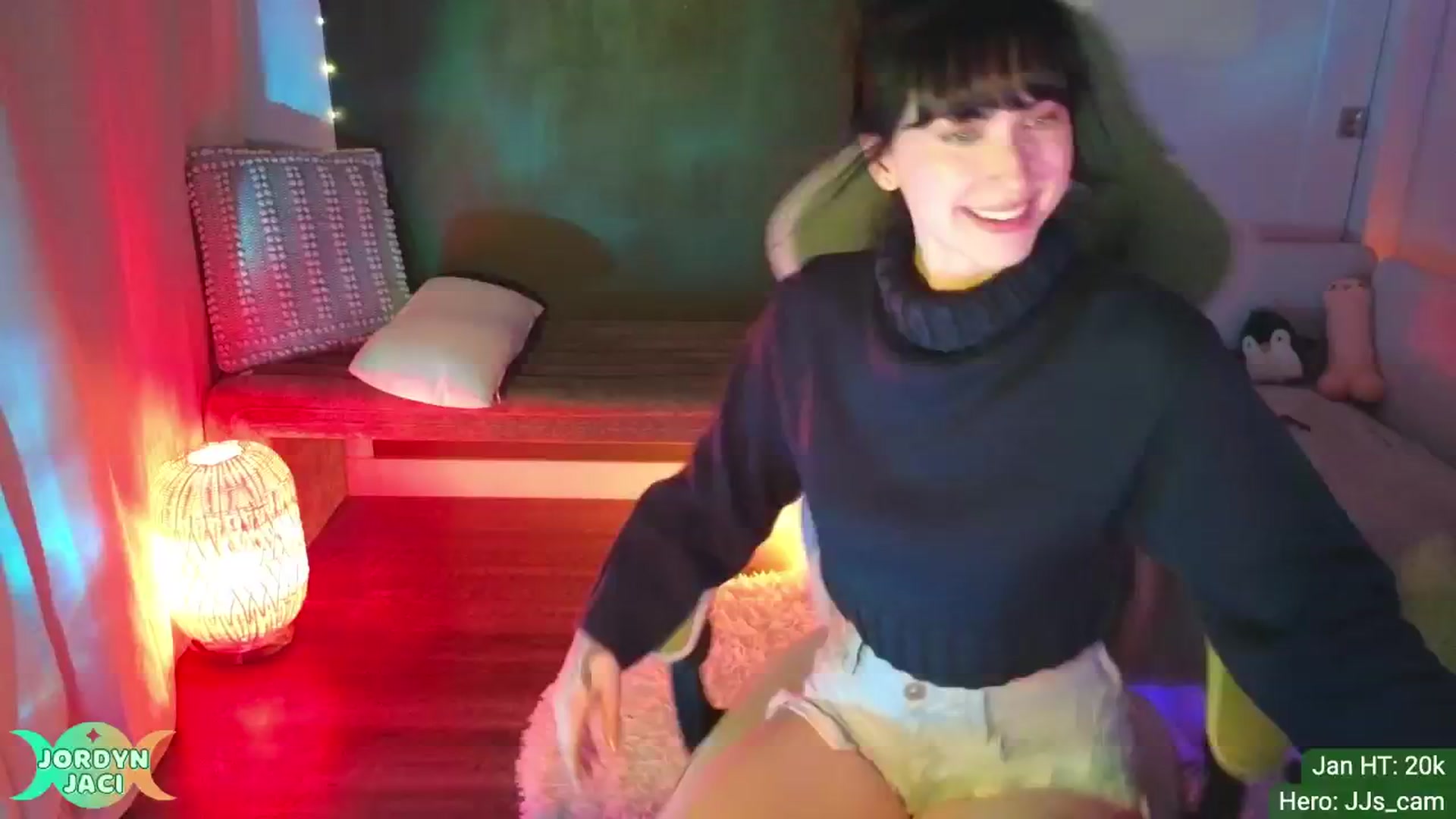 Gallery image thumbnail from JordynJaci's myfreecams stream on, 01/13/2025, 02:50 image 12 of 20