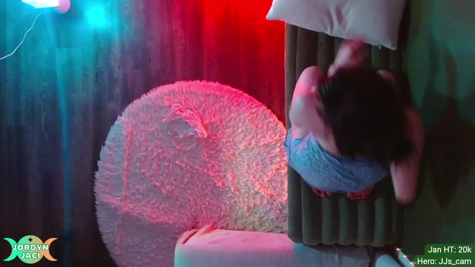 Gallery image thumbnail from JordynJaci's myfreecams stream on, 01/27/2025, 03:06 image 7 of 20