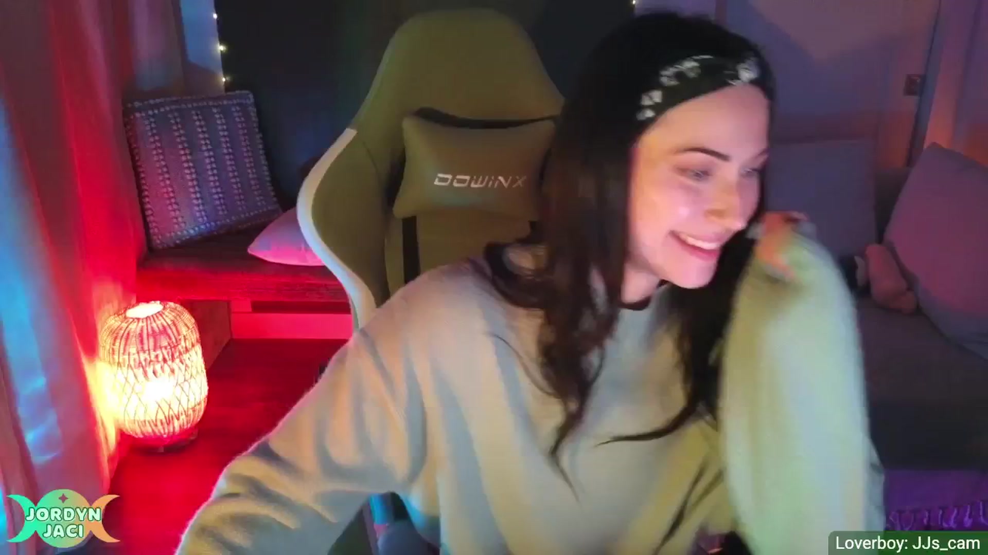 Gallery image thumbnail from JordynJaci's myfreecams stream on, 02/03/2025, 04:14 image 10 of 20