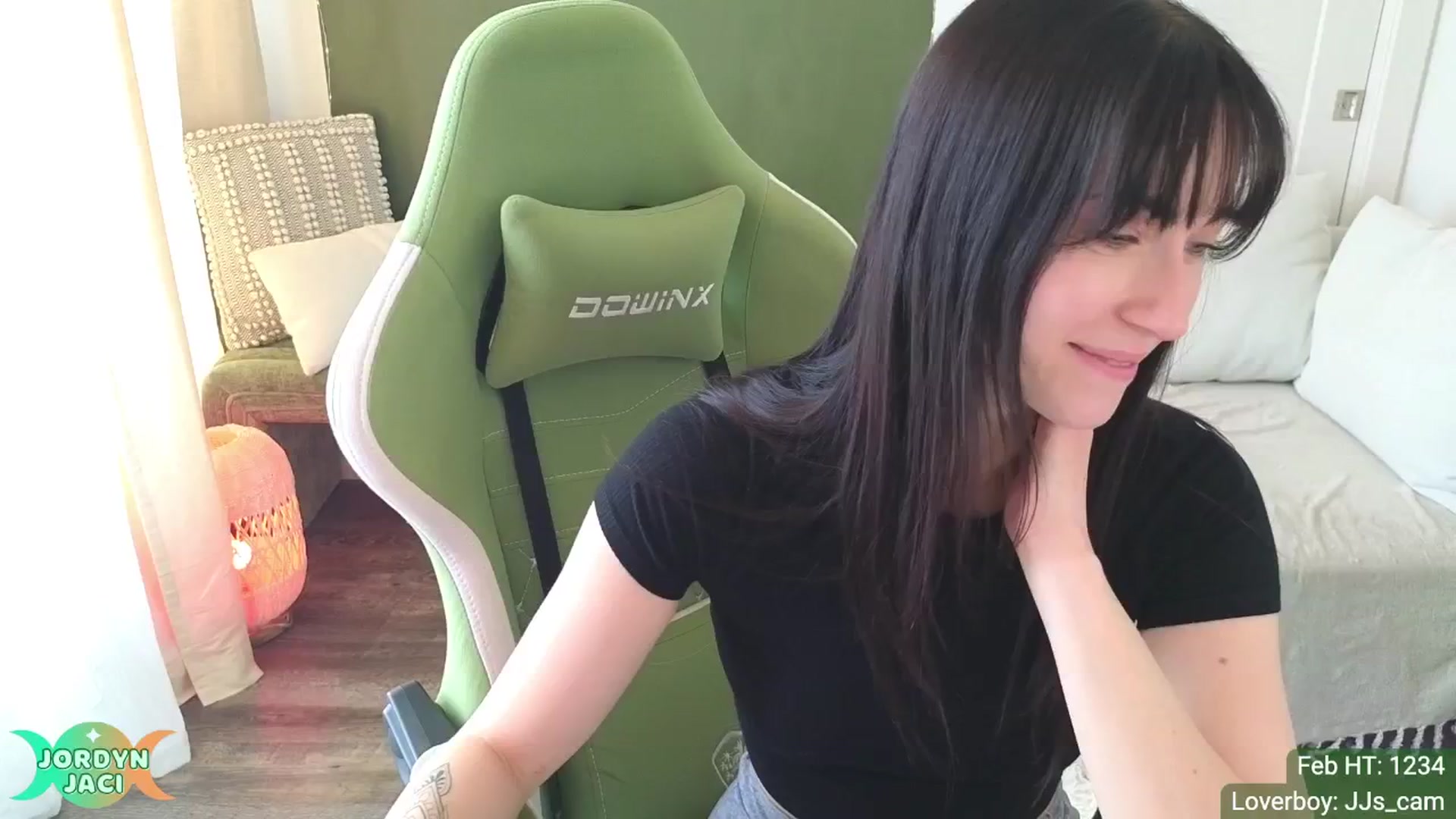 Gallery image thumbnail from JordynJaci's myfreecams stream on, 02/04/2025, 18:09 image 16 of 20