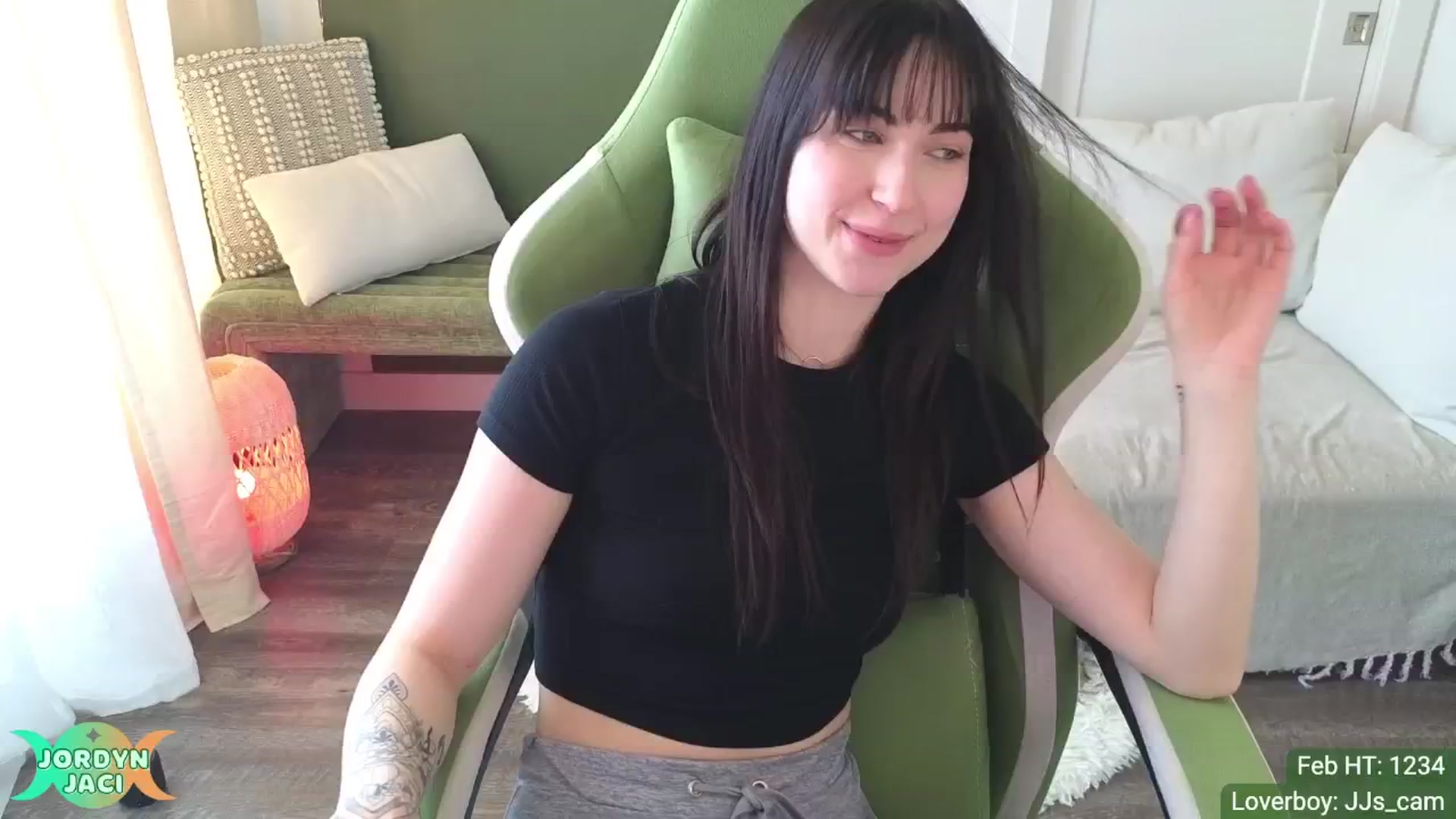 Gallery image thumbnail from JordynJaci's myfreecams stream on, 02/04/2025, 18:09 image 14 of 20