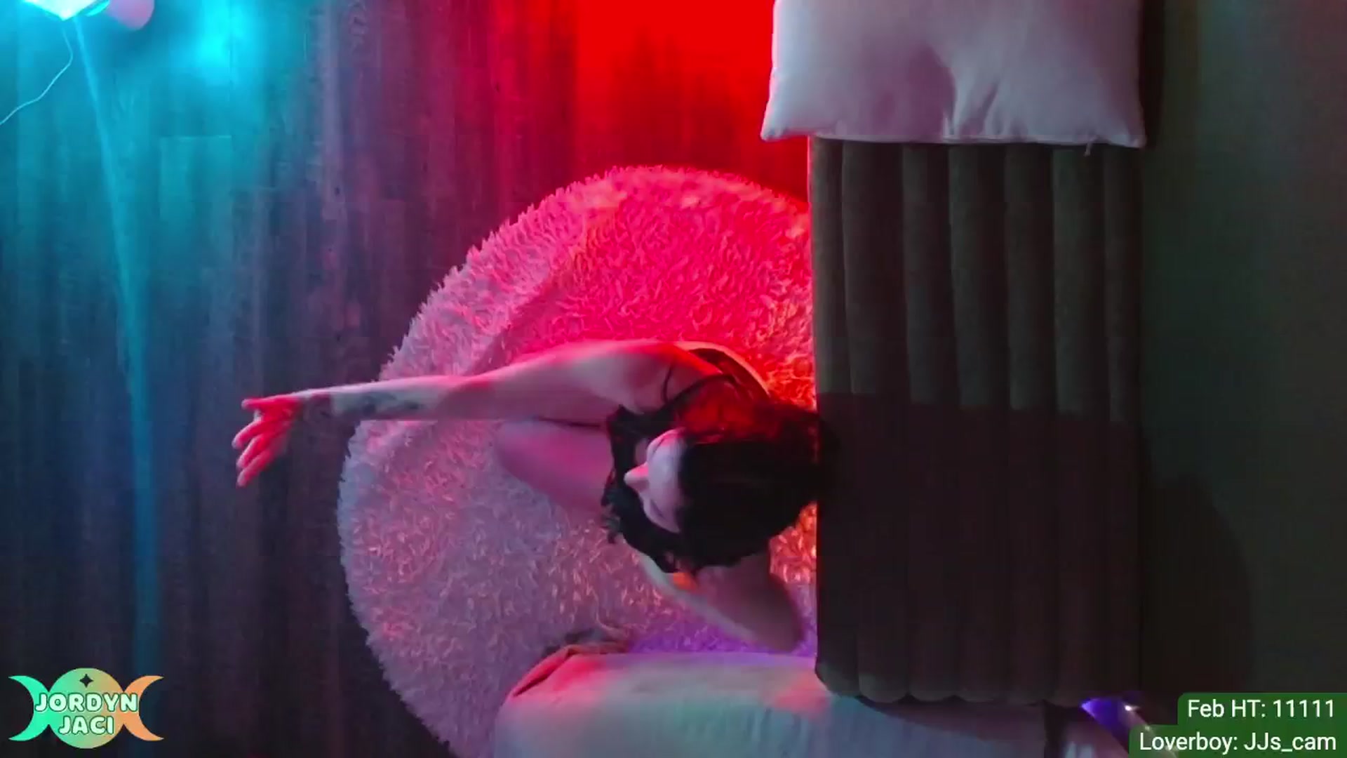 Gallery image thumbnail from JordynJaci's myfreecams stream on, 02/14/2025, 04:03 image 9 of 20