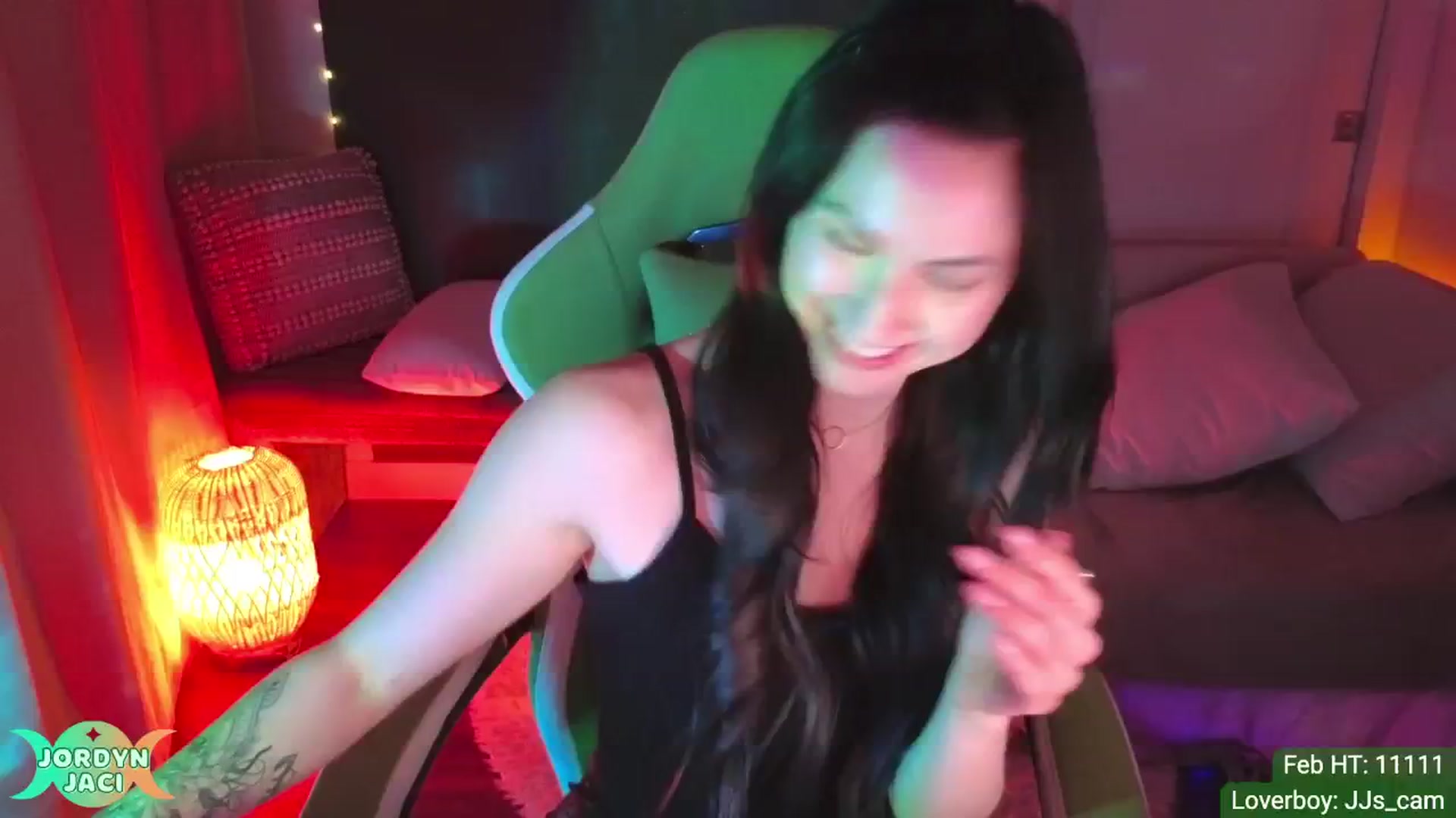 Gallery image thumbnail from JordynJaci's myfreecams stream on, 02/14/2025, 04:03 image 17 of 20