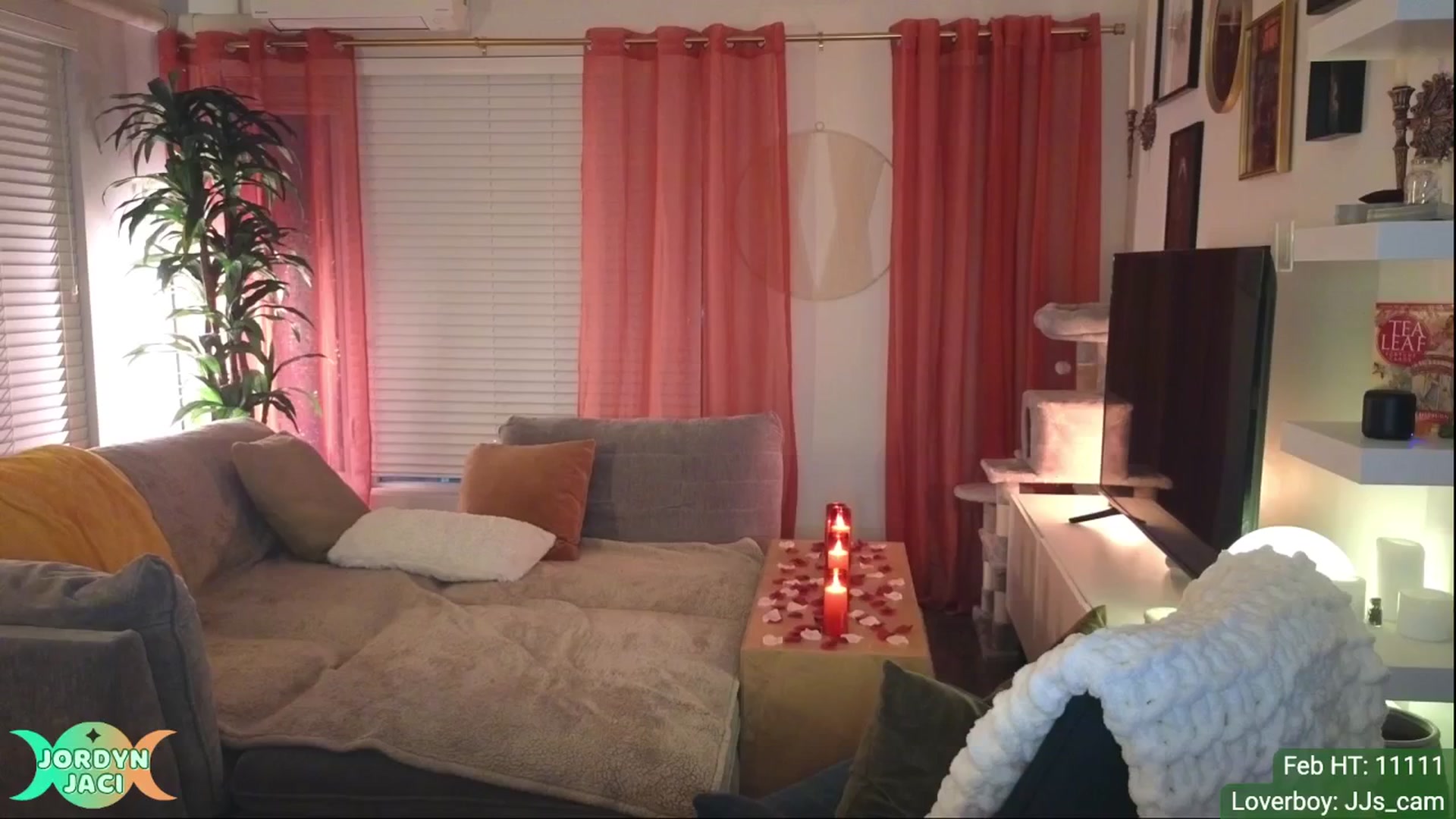 Gallery image thumbnail from JordynJaci's myfreecams stream on, 02/15/2025, 04:16 image 13 of 20