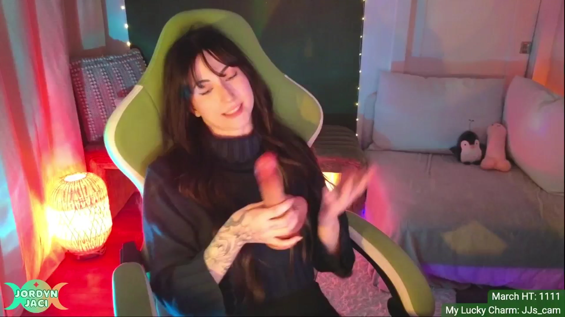 Gallery image thumbnail from JordynJaci's myfreecams stream on, 03/03/2025, 03:38 image 6 of 20