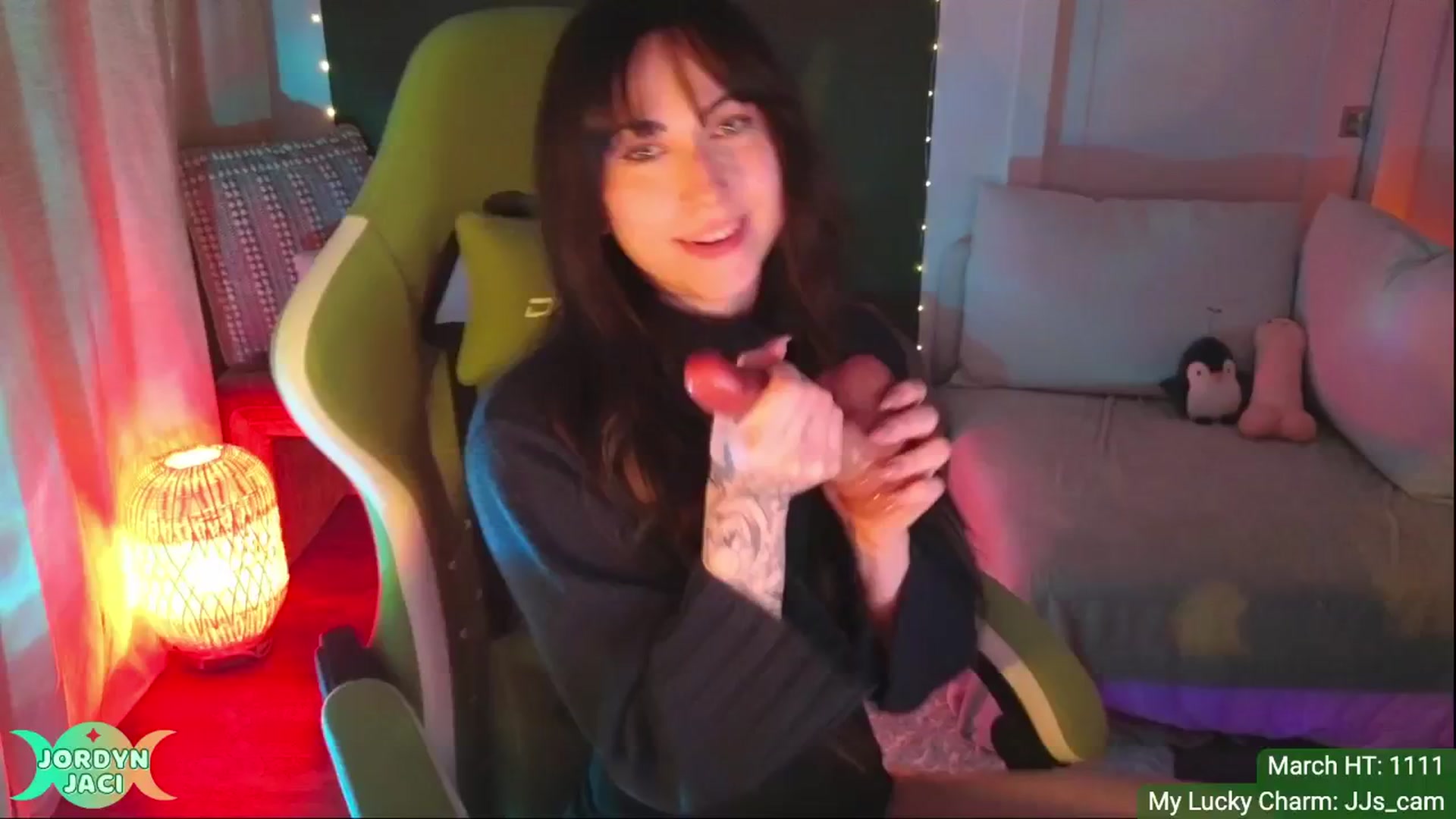 Gallery image thumbnail from JordynJaci's myfreecams stream on, 03/03/2025, 03:38 image 2 of 20