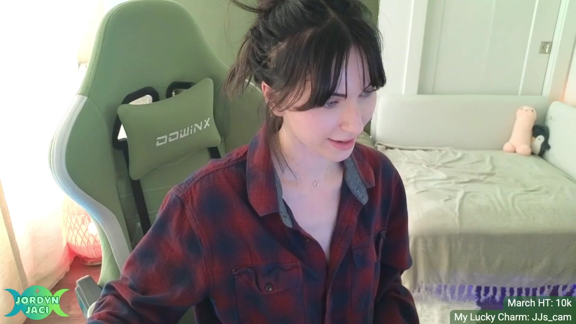 Gallery image thumbnail from JordynJaci's myfreecams stream on, 03/21/2025, 01:57 image 5 of 20