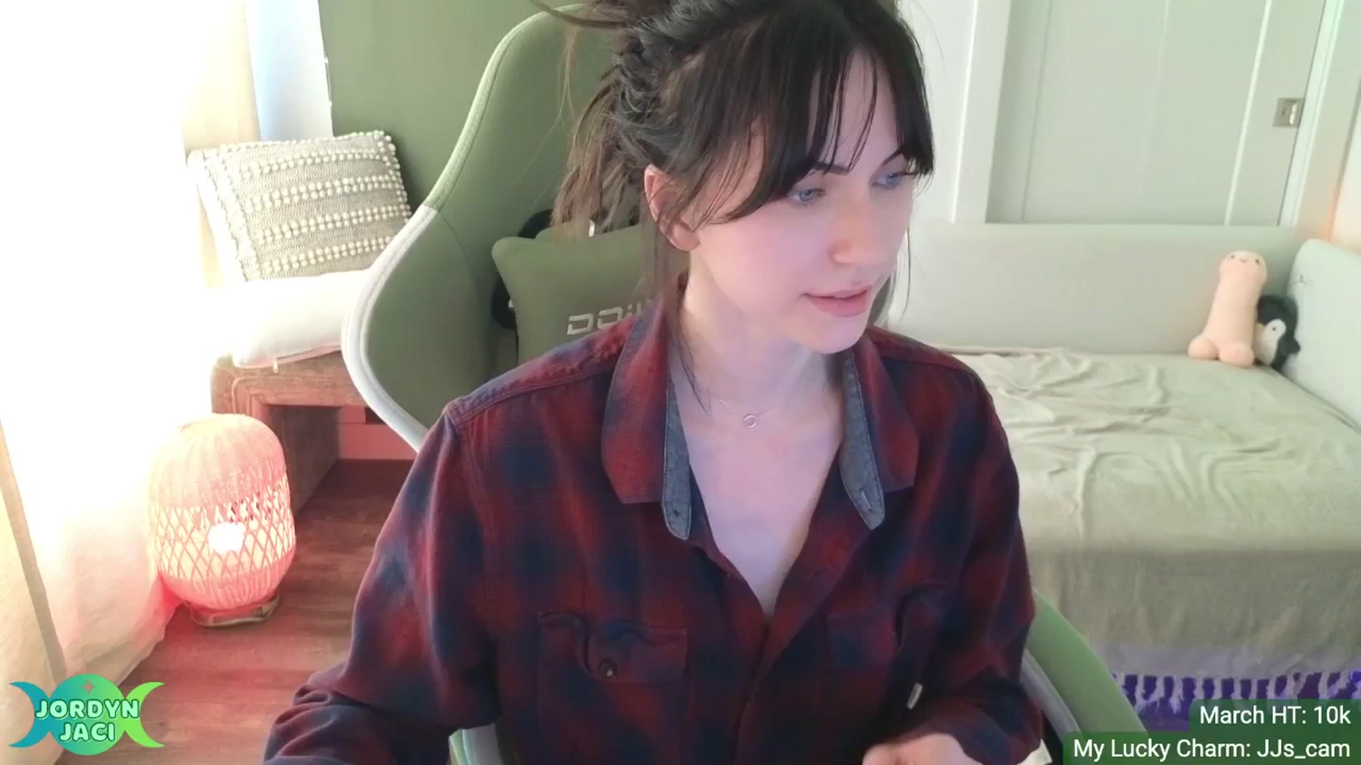 Gallery image thumbnail from JordynJaci's myfreecams stream on, 03/21/2025, 01:57 image 4 of 20