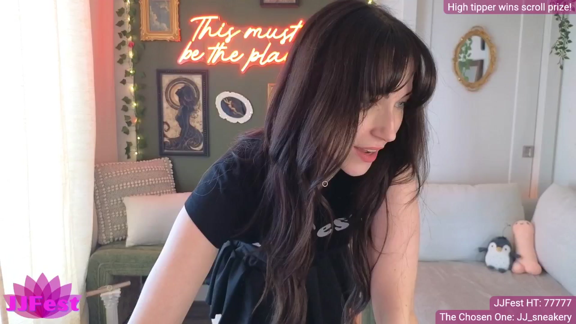 Gallery image thumbnail from JordynJaci's myfreecams stream on, 04/01/2025, 20:36 image 1 of 20
