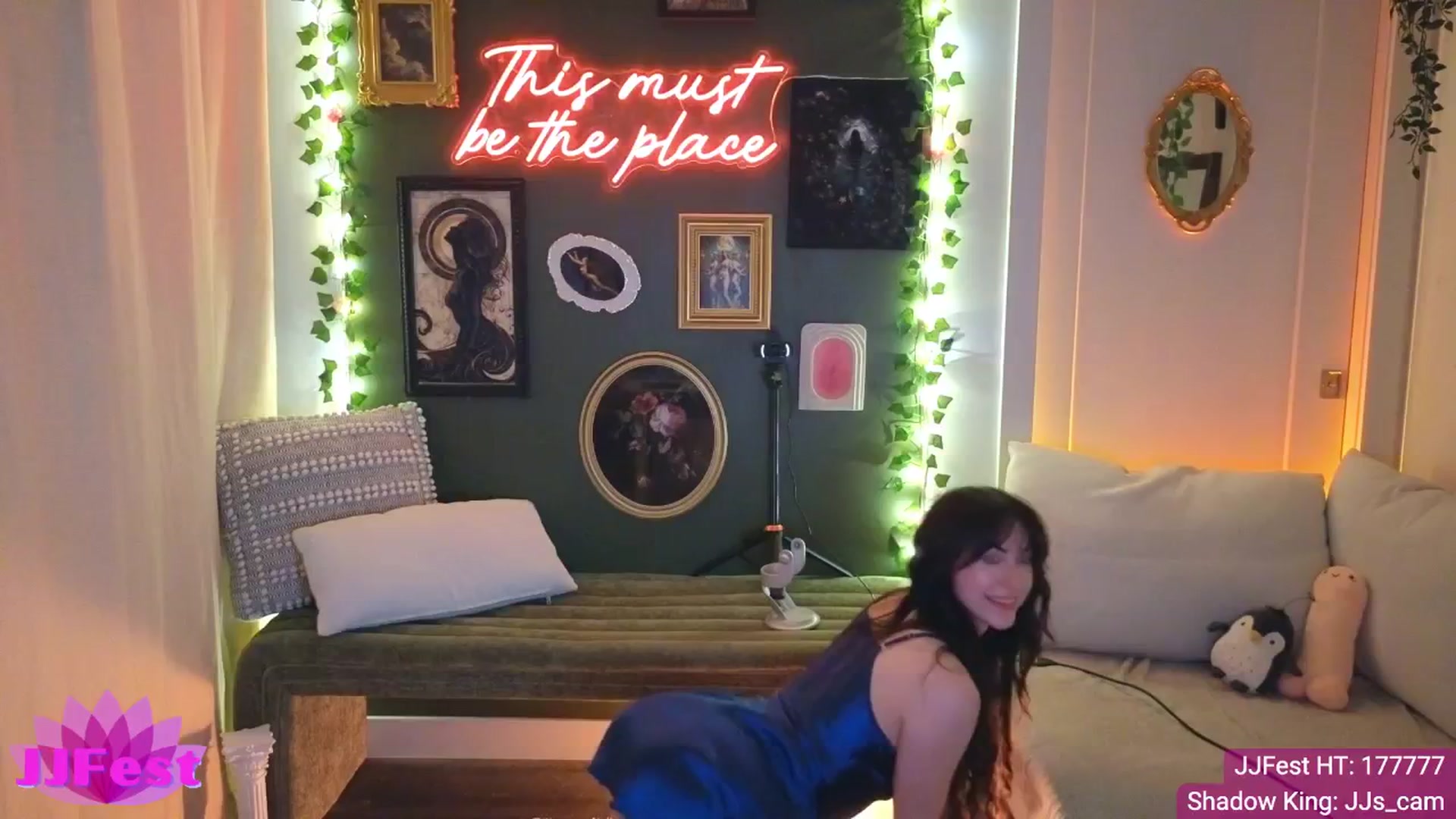 Gallery image thumbnail from JordynJaci's myfreecams stream on, 04/04/2025, 03:27 image 6 of 20
