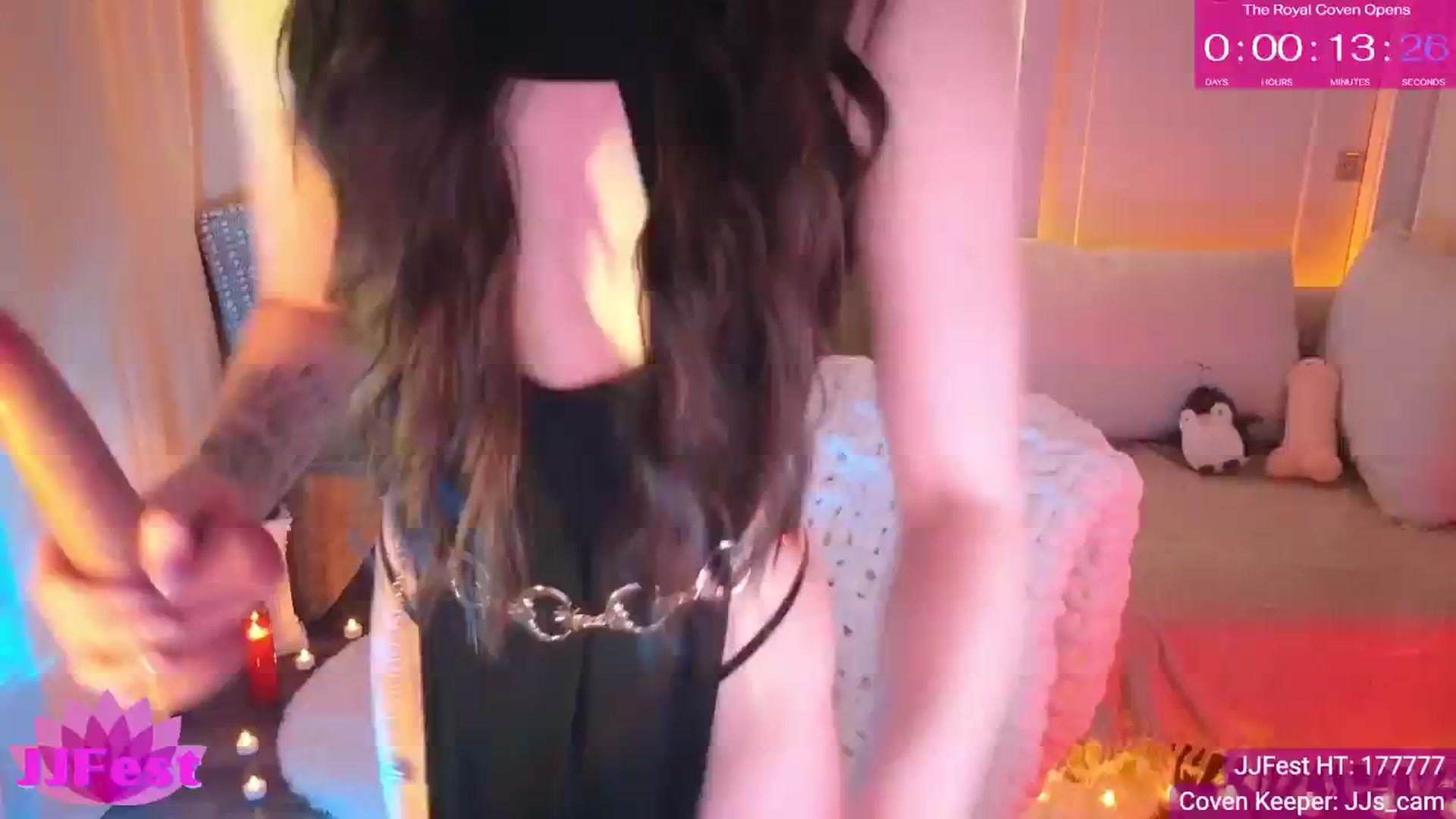 Gallery image thumbnail from JordynJaci's myfreecams stream on, 04/05/2025, 03:03 image 4 of 20