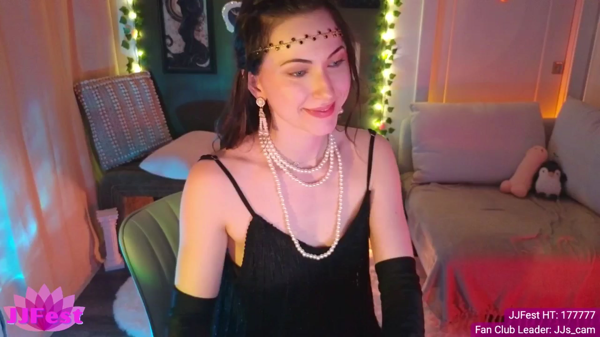 Gallery image thumbnail from JordynJaci's myfreecams stream on, 04/06/2025, 02:59 image 12 of 20