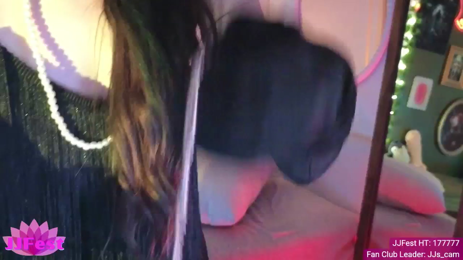 Gallery image thumbnail from JordynJaci's myfreecams stream on, 04/06/2025, 02:59 image 6 of 20